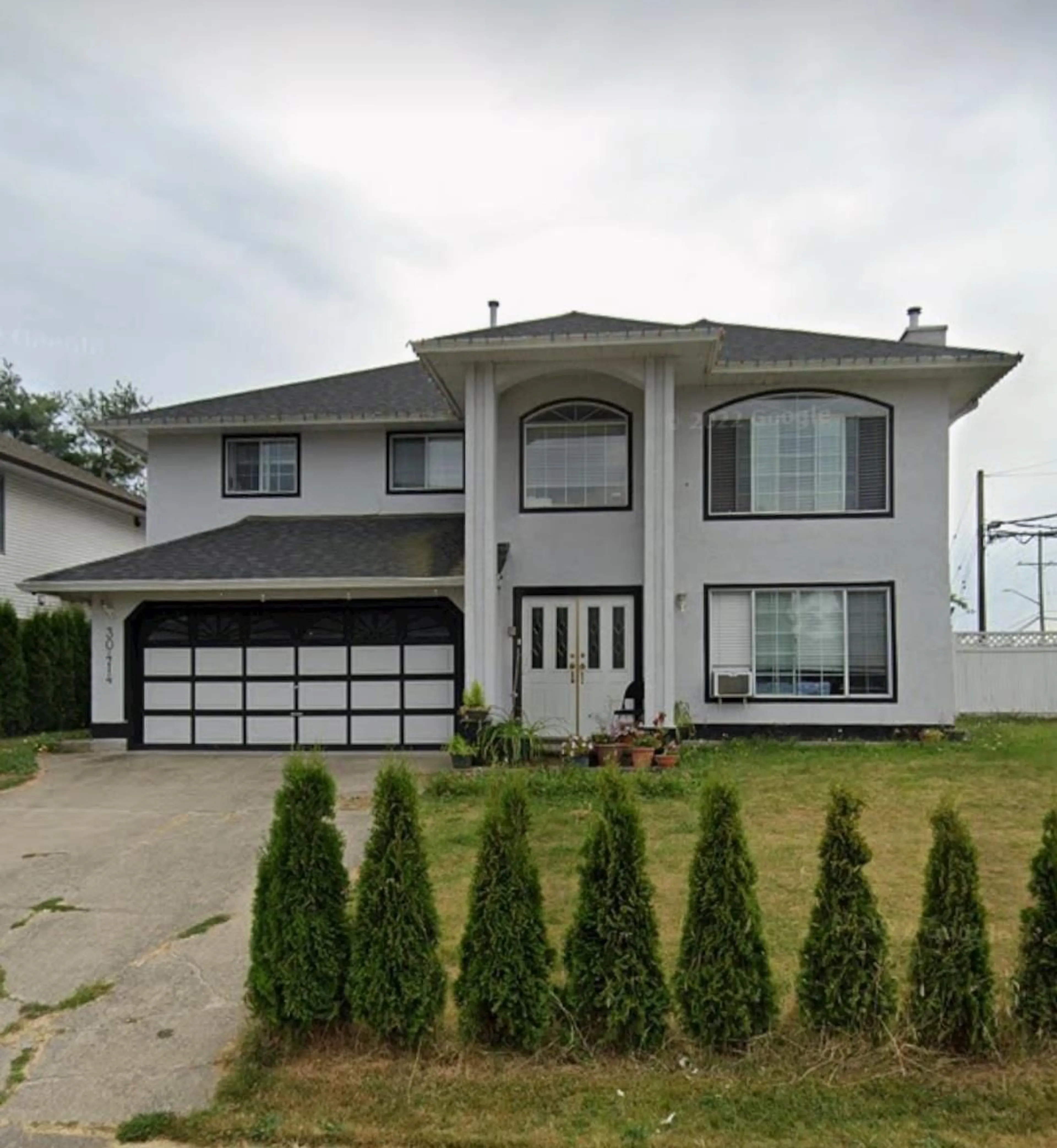 Home with vinyl exterior material, street for 30414 SANDPIPER, Abbotsford British Columbia V2T5N2