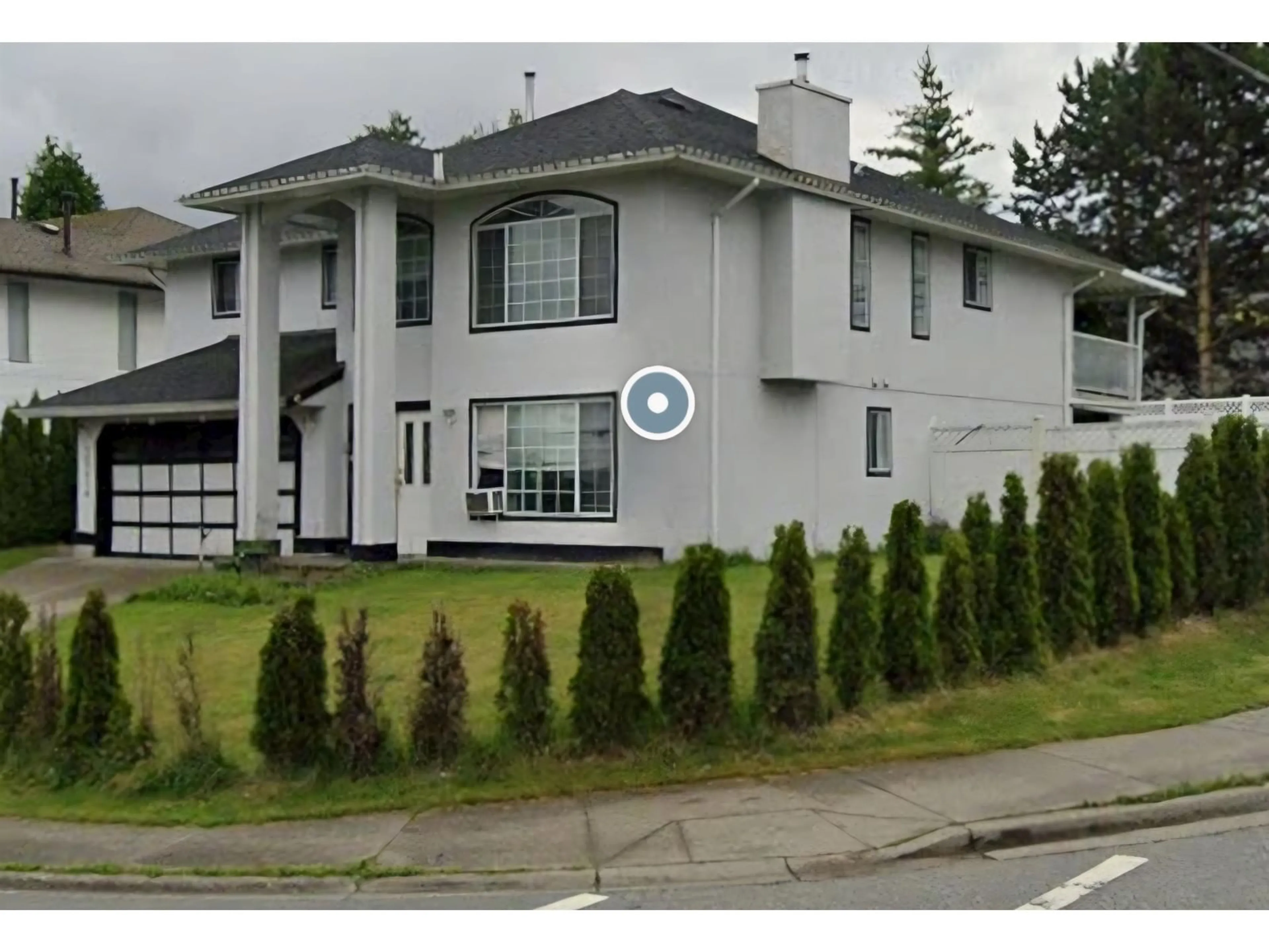 Home with vinyl exterior material, street for 30414 SANDPIPER, Abbotsford British Columbia V2T5N2