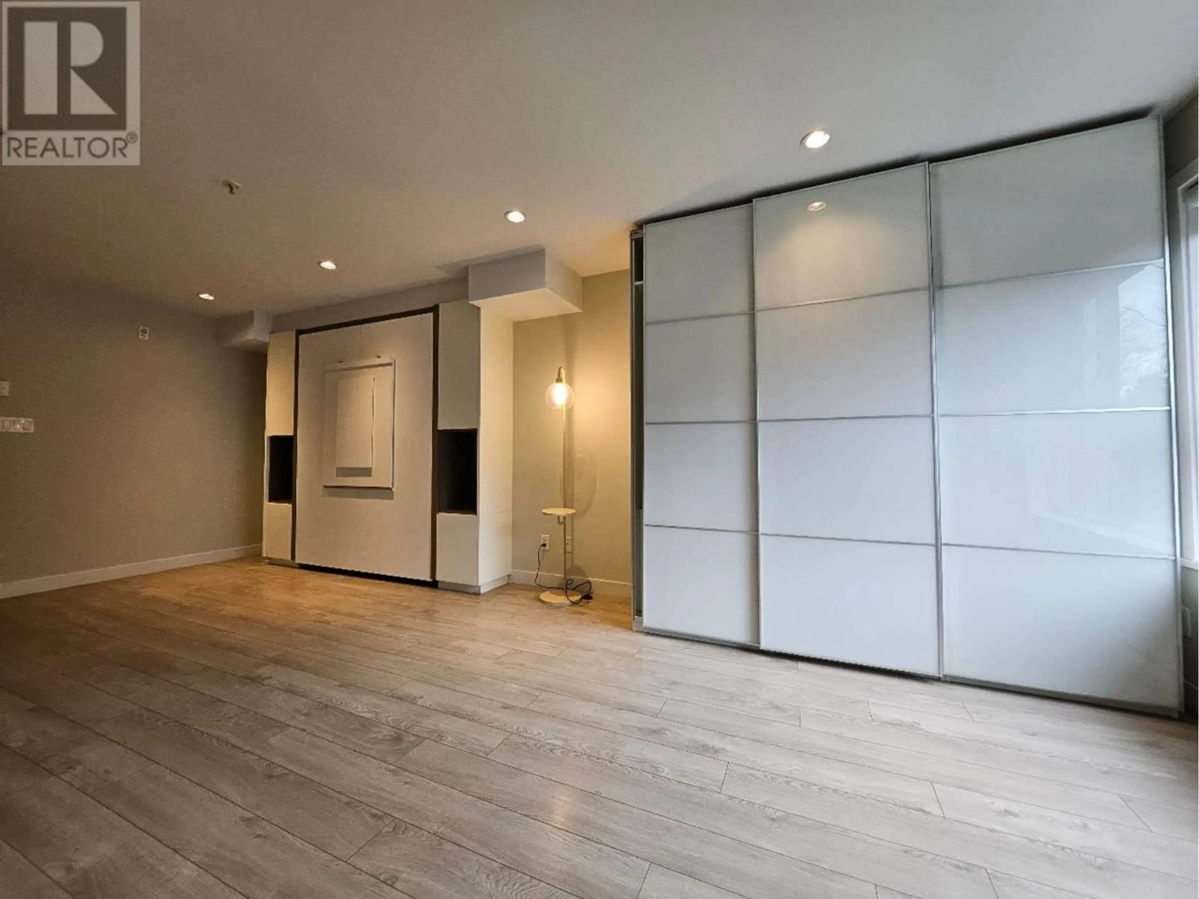 Indoor foyer for 2238 ALDER STREET, Vancouver British Columbia V6H2R9