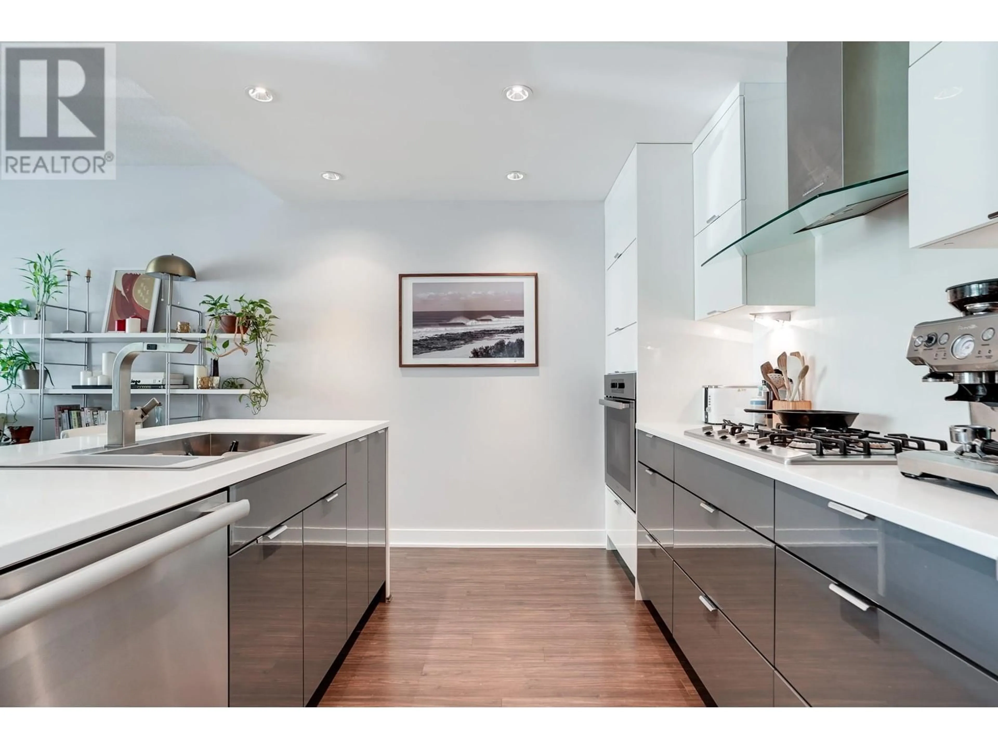 Contemporary kitchen, unknown for 1786 W 6TH AVENUE, Vancouver British Columbia V6J0E5