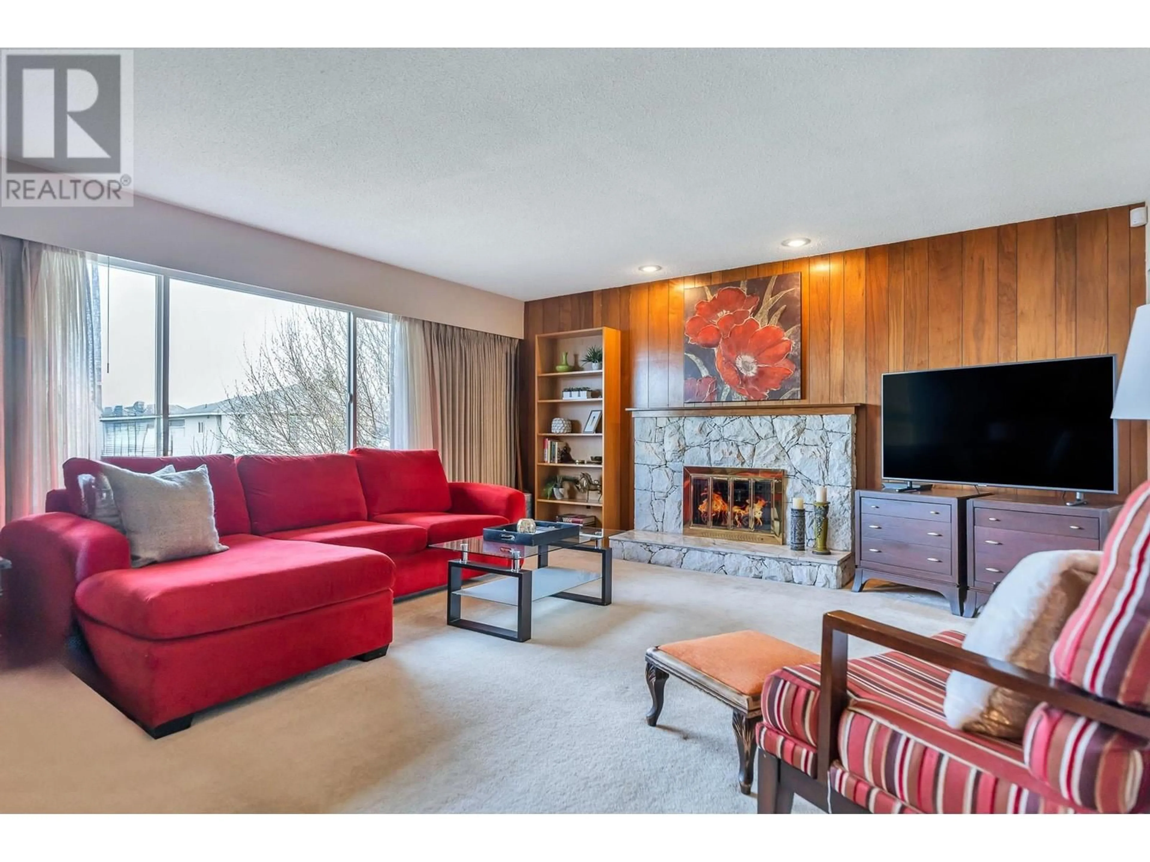 Living room with furniture, unknown for 11900 DEWSBURY DRIVE, Richmond British Columbia V6X2Y7