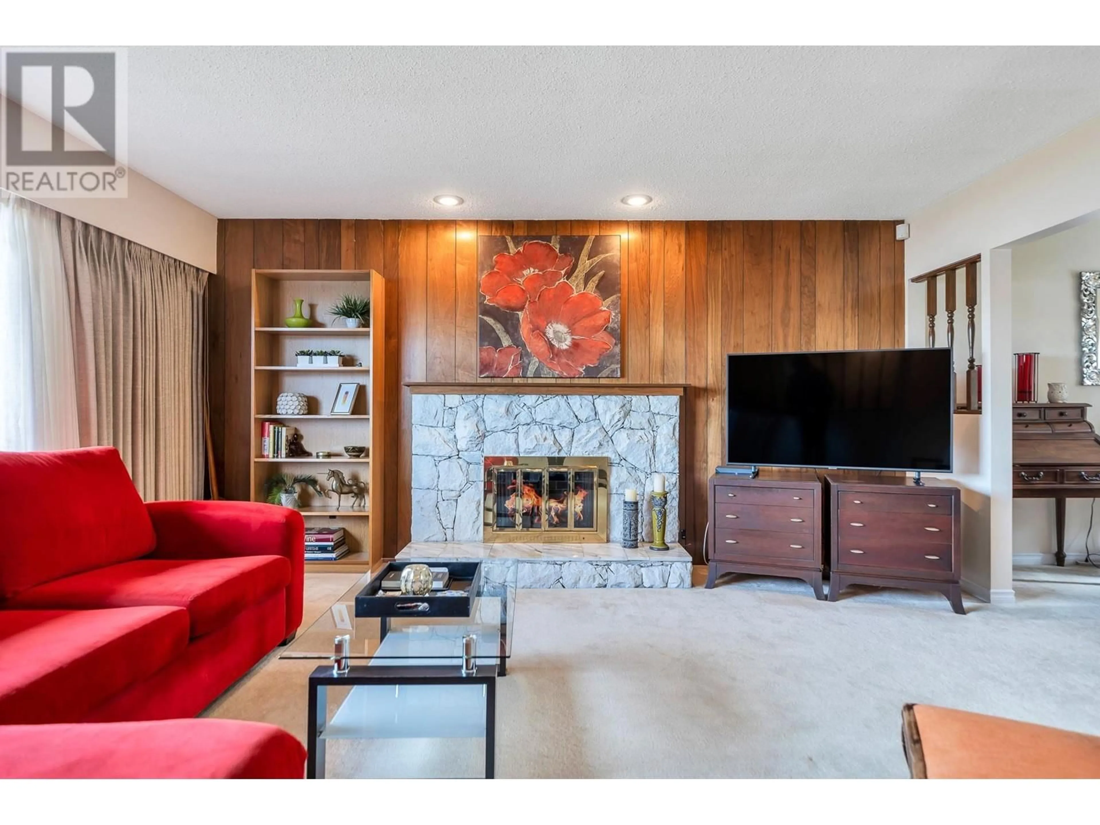 Living room with furniture, unknown for 11900 DEWSBURY DRIVE, Richmond British Columbia V6X2Y7