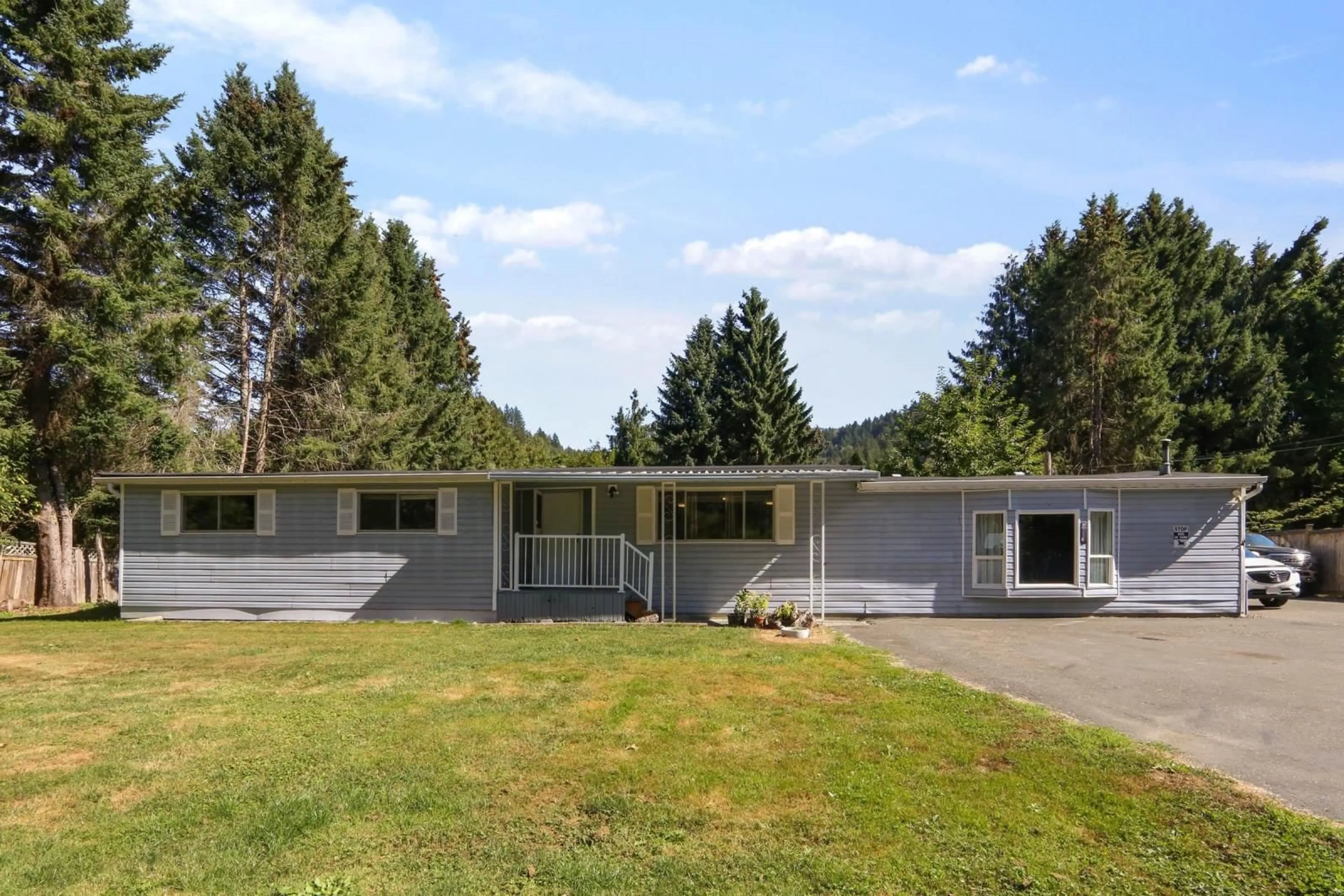 Home with vinyl exterior material, unknown for 1 - 49011 SHELDON ROAD, Chilliwack British Columbia V4Z1B9