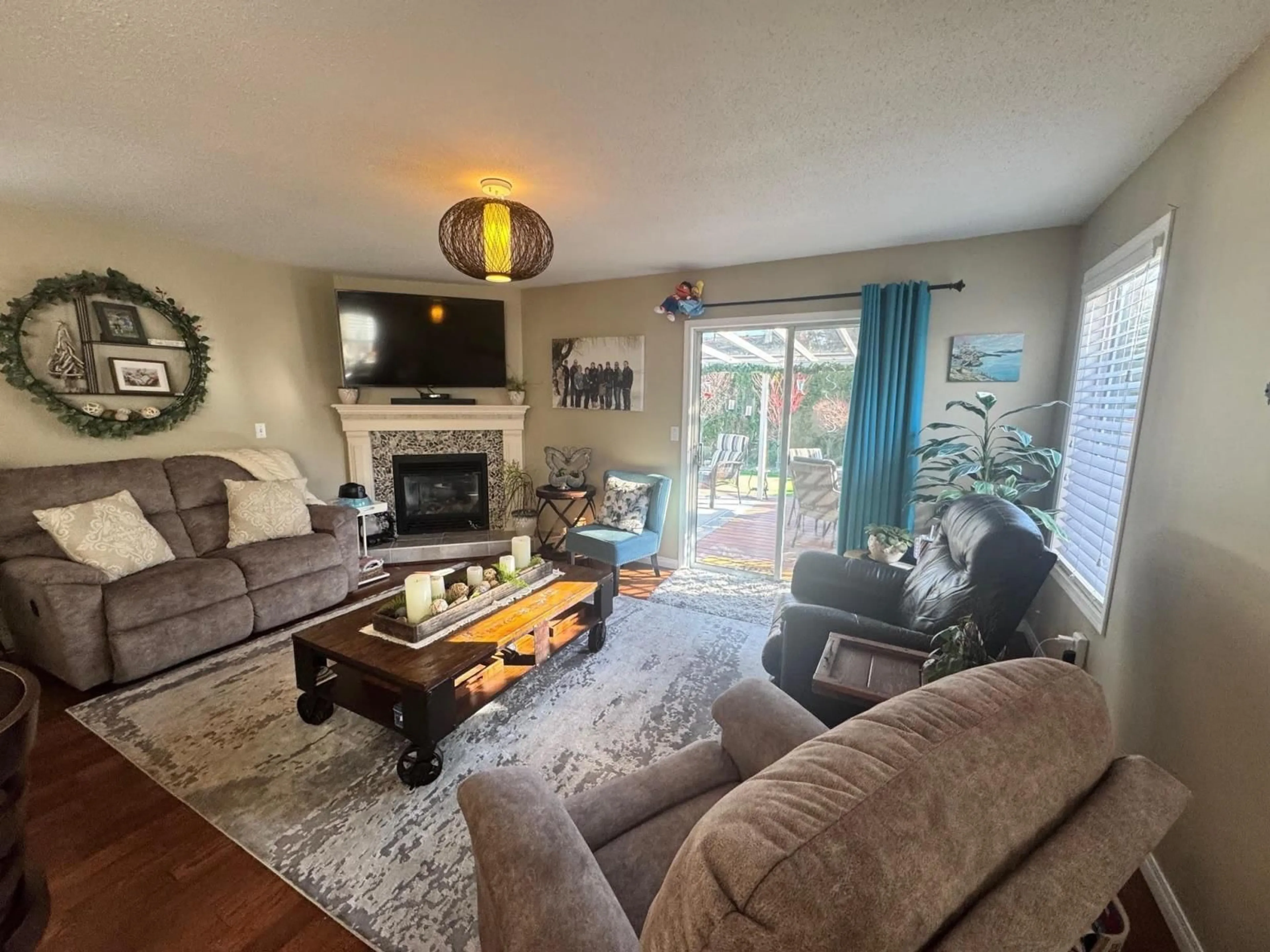 Living room with furniture, unknown for 5640 HIPWELL PLACE|Sardis South, Chilliwack British Columbia V2R3C3