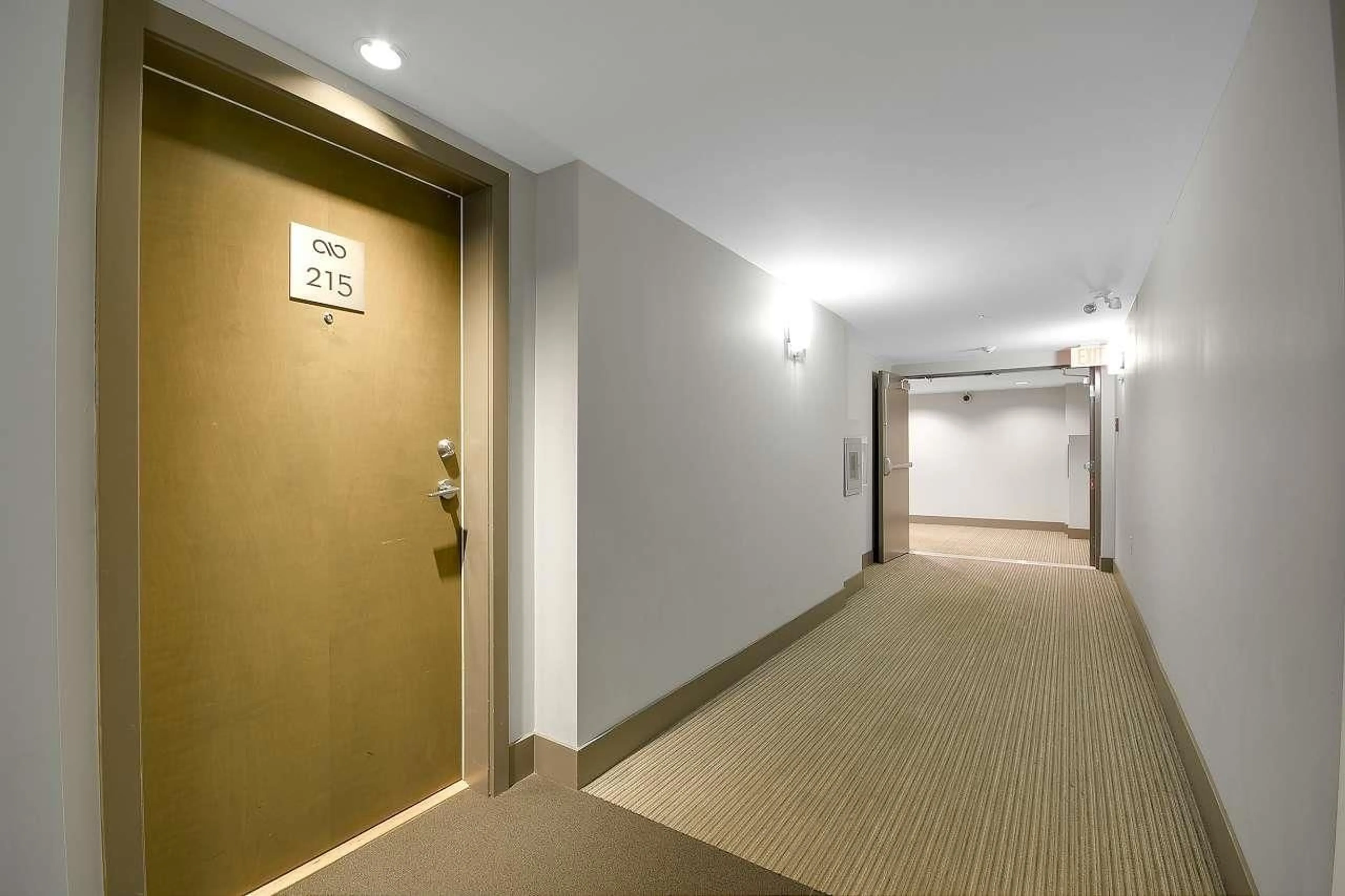 Indoor foyer for 215 - 7511 120, Delta British Columbia V4C0C1