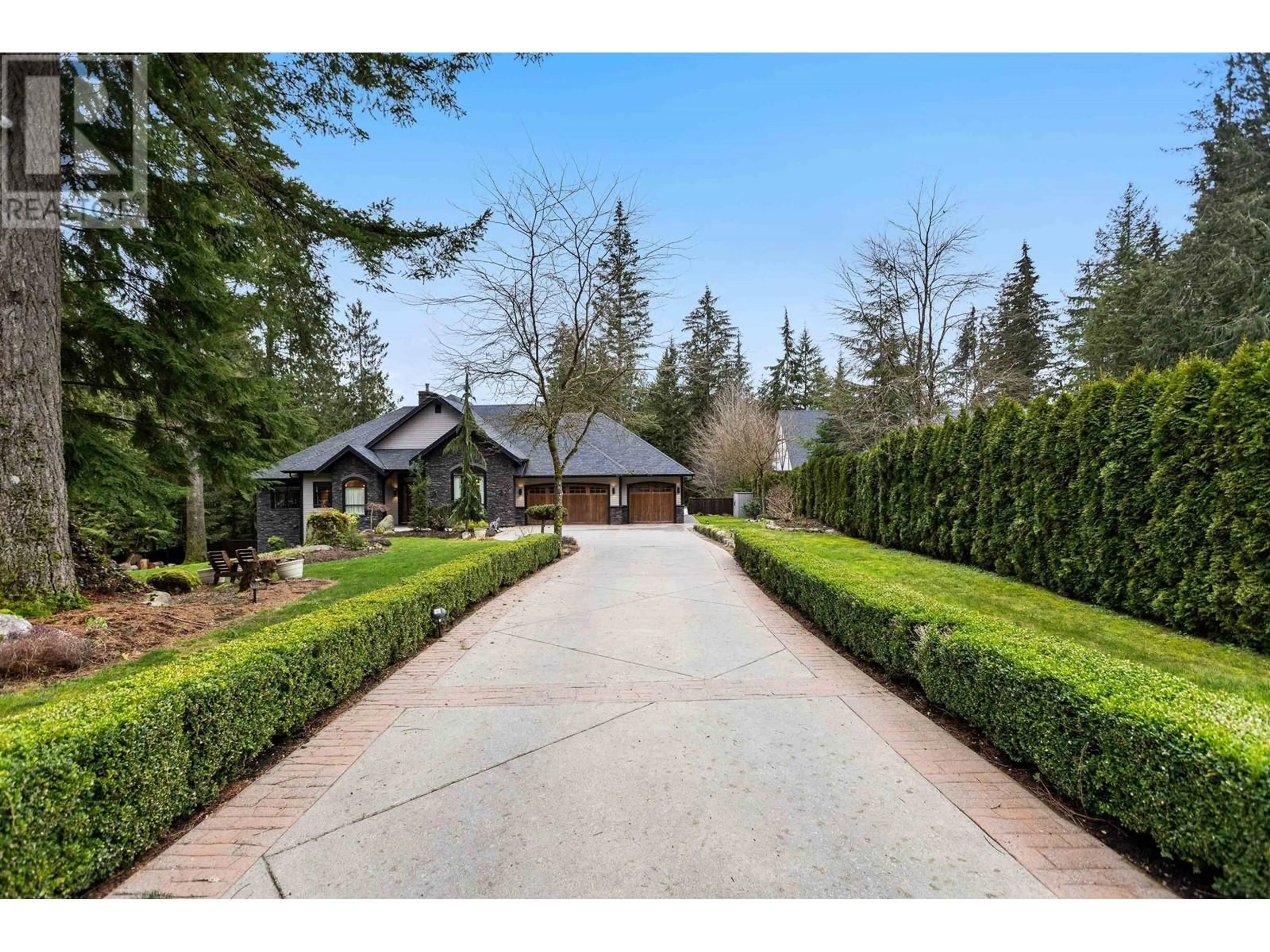 A pic from outside/outdoor area/front of a property/back of a property/a pic from drone, street for 27552 128 AVENUE, Maple Ridge British Columbia V2W1N5