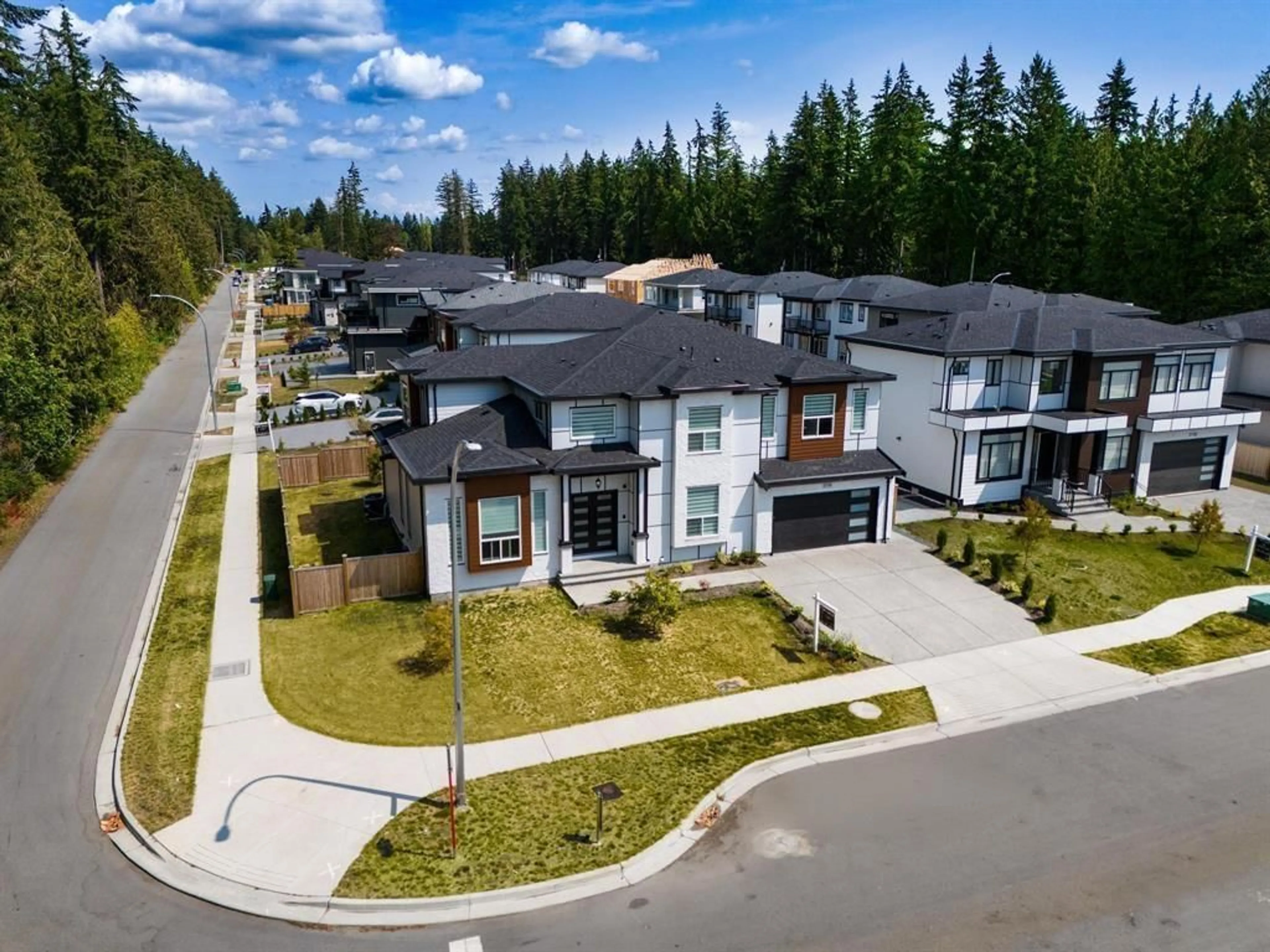 A pic from outside/outdoor area/front of a property/back of a property/a pic from drone, street for 2728 201 STREET, Langley British Columbia V2Z0B6