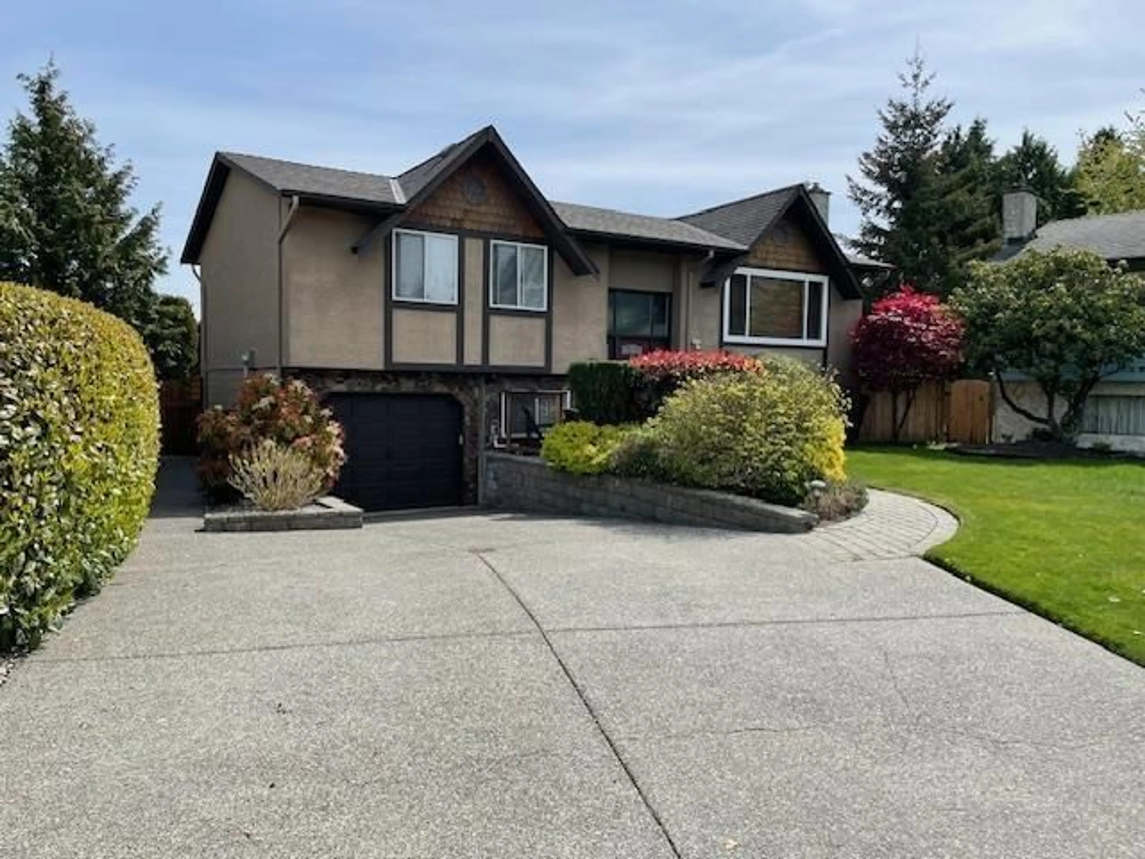 Home with vinyl exterior material, street for 9192 118A STREET, Delta British Columbia V4C7L9