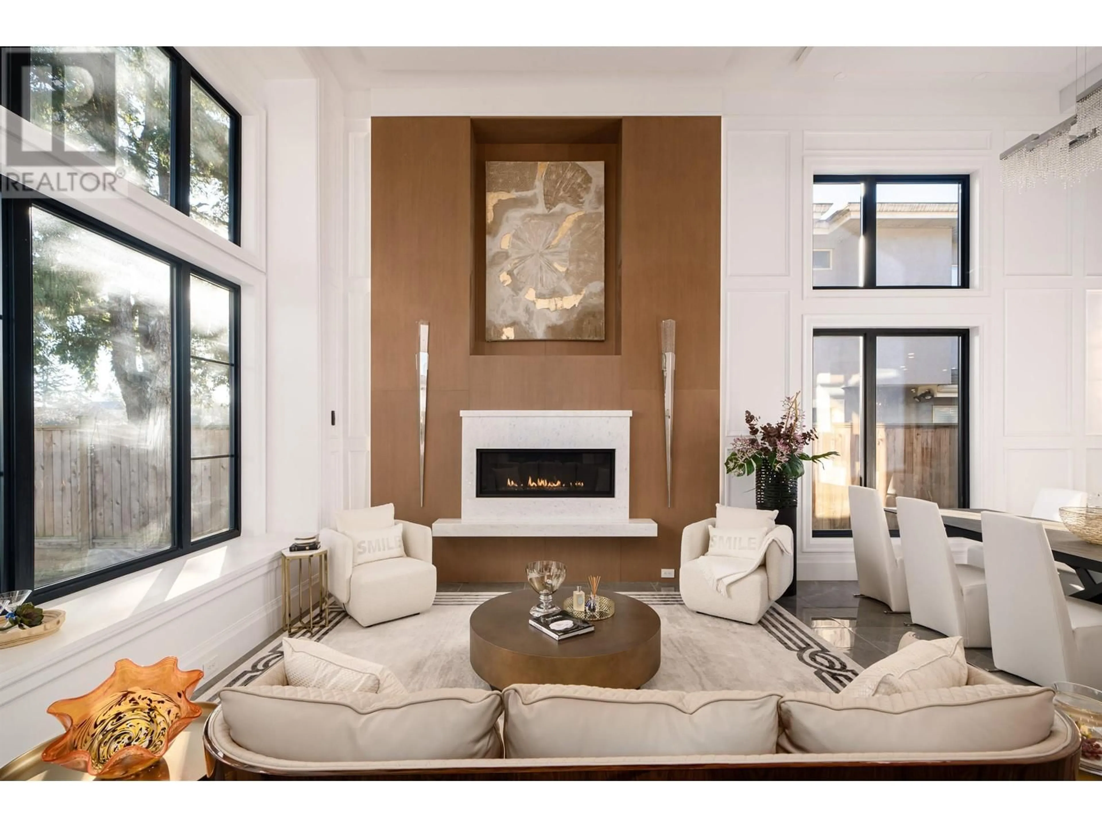 Living room with furniture, unknown for 10191 SHELL ROAD, Richmond British Columbia V7A3W5