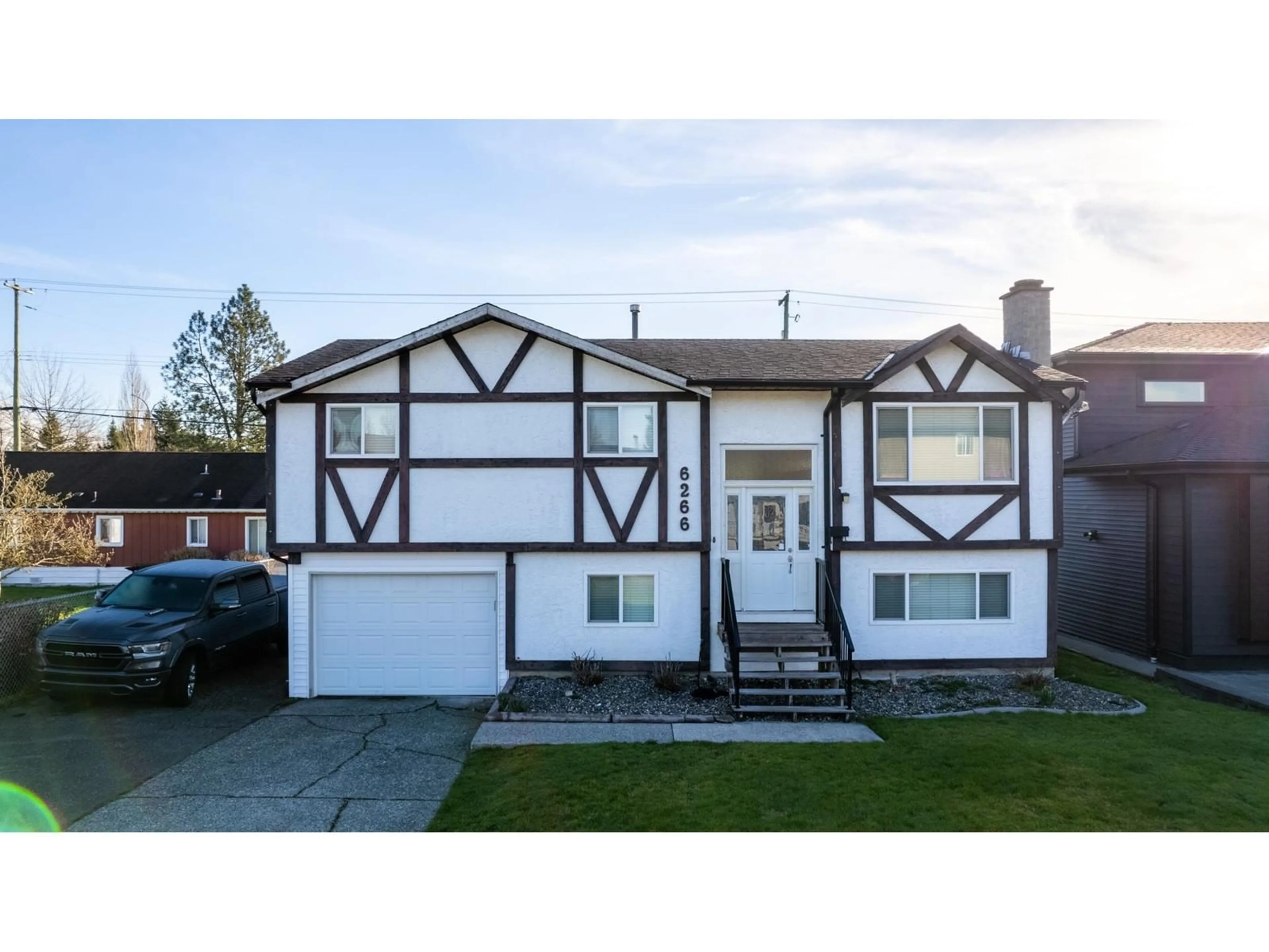 Home with vinyl exterior material, street for 6266 175B STREET, Surrey British Columbia V3S5Z4