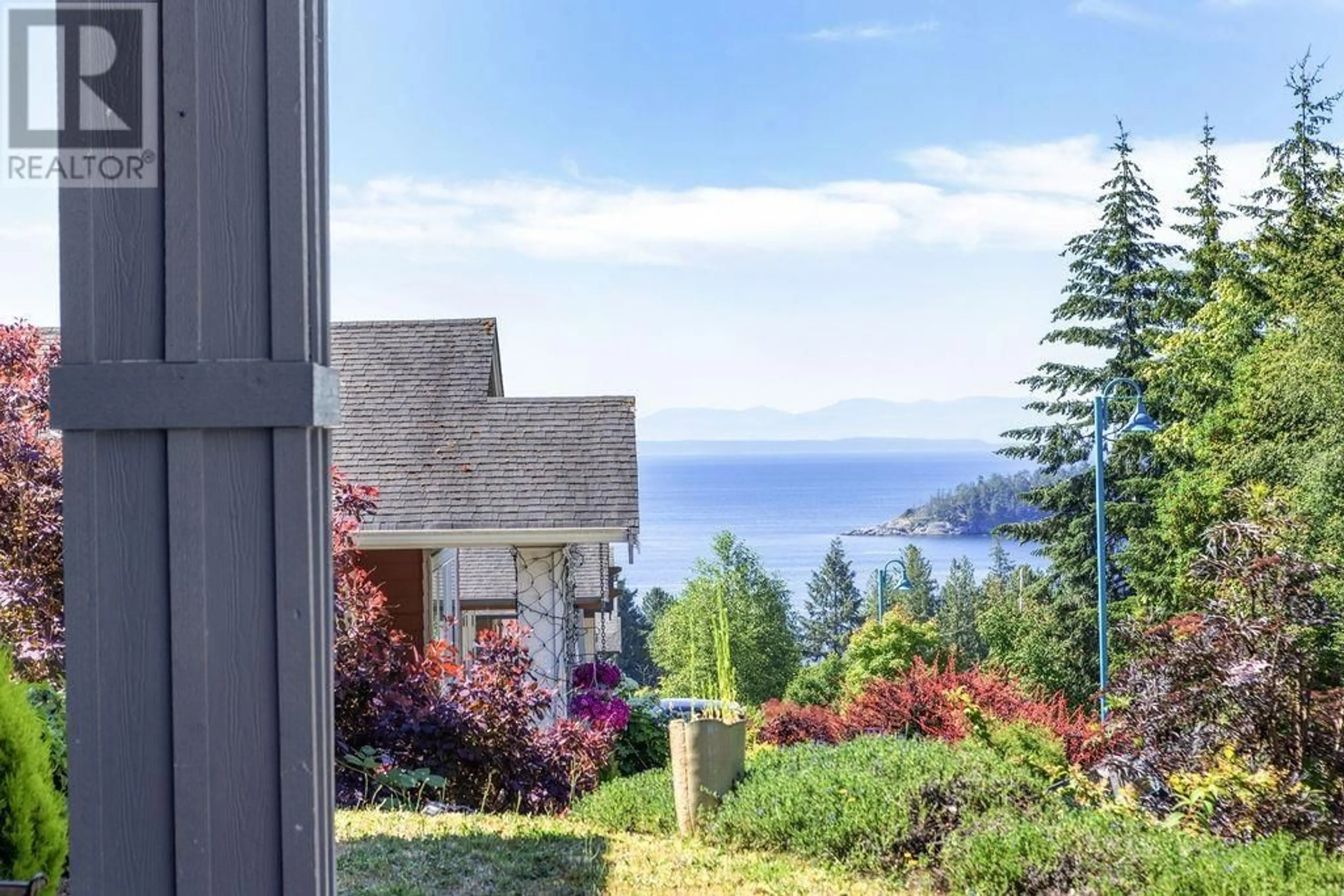 Patio, water/lake/river/ocean view for 5458 MCCOURT ROAD, Sechelt British Columbia V7Z0N6