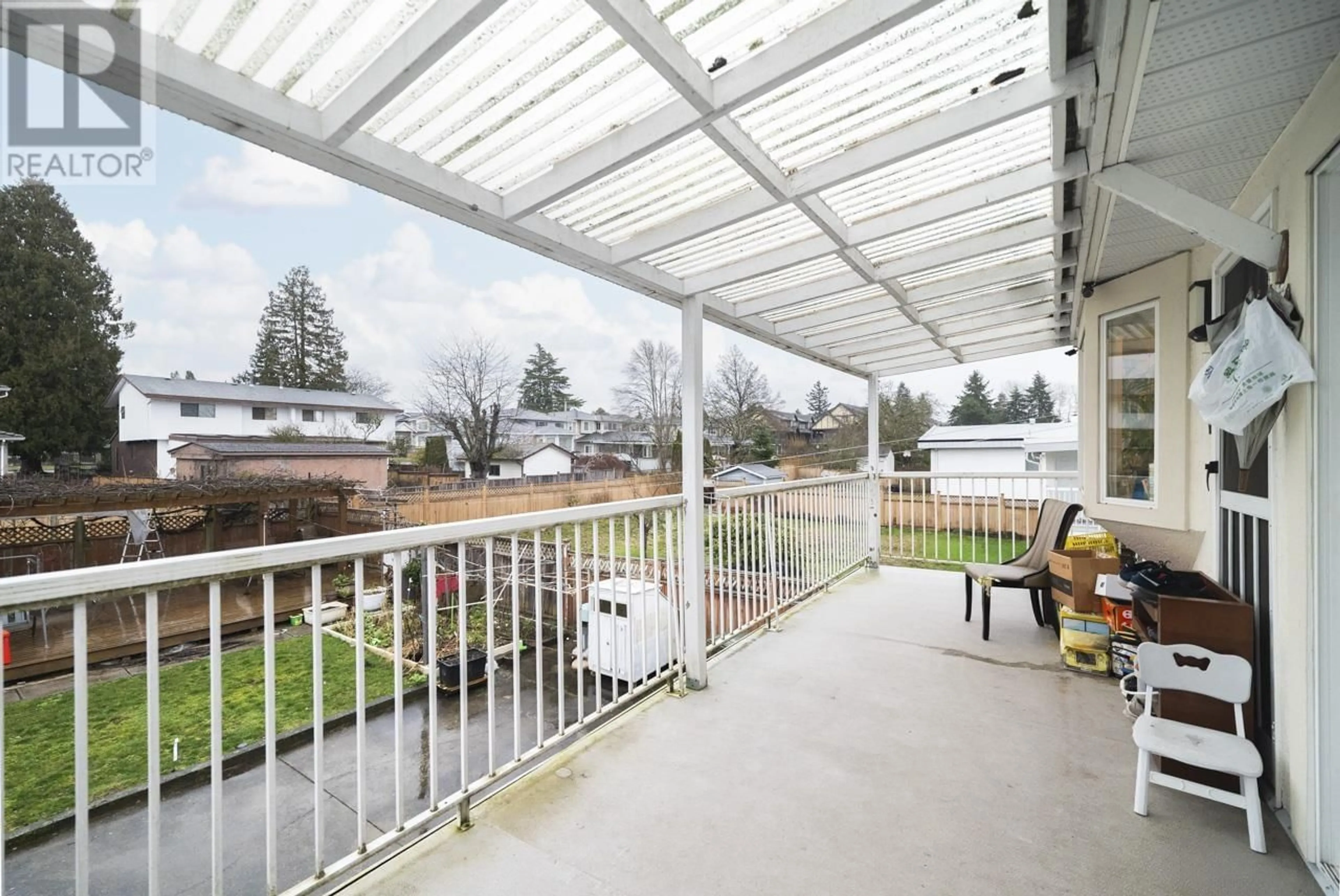 Patio, street for 5091 SIDLEY STREET, Burnaby British Columbia V5J1T6