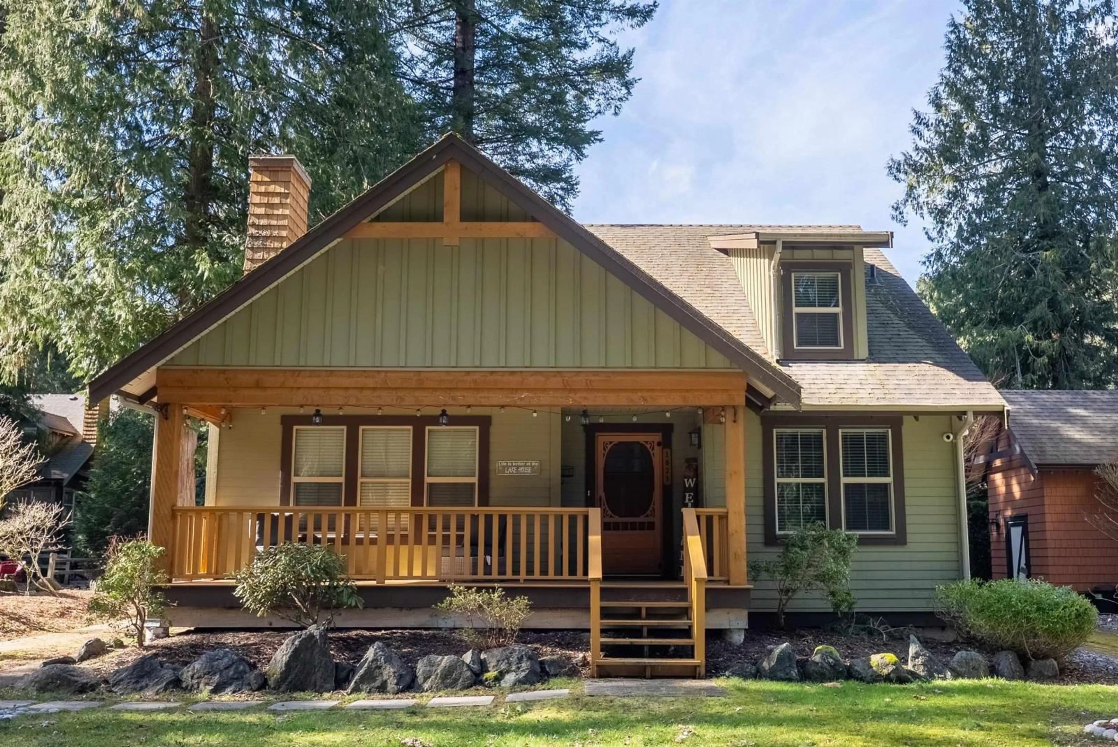 Home with vinyl exterior material, street for 1821 MOSSY GREEN WAY, Lindell Beach British Columbia V2R0E1
