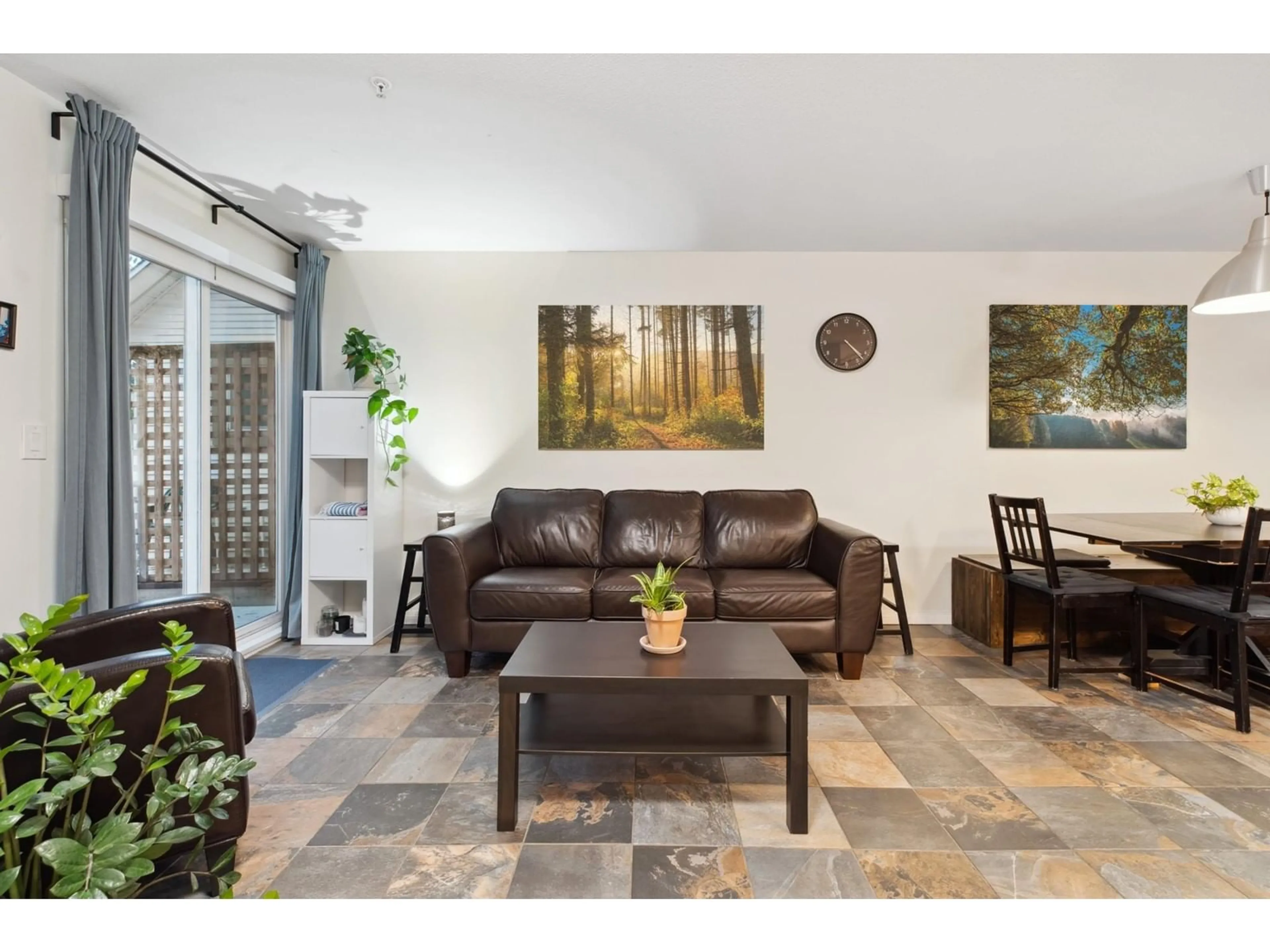 Living room with furniture, ceramic/tile floor for 10 20543 96 AVENUE, Langley British Columbia V1M3W3