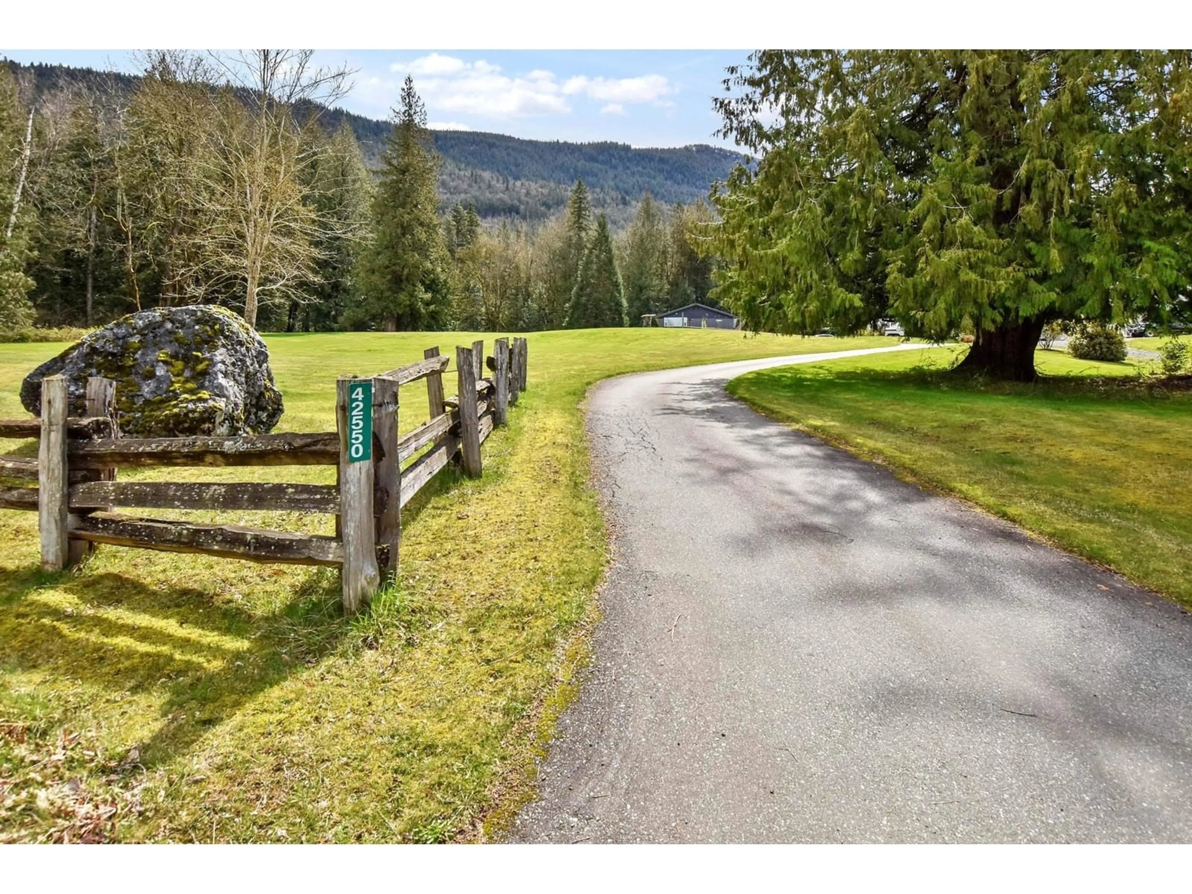 Unknown for 42550 WOODROCK ROAD|Majuba Hill, Columbia Valley British Columbia V2R5H2