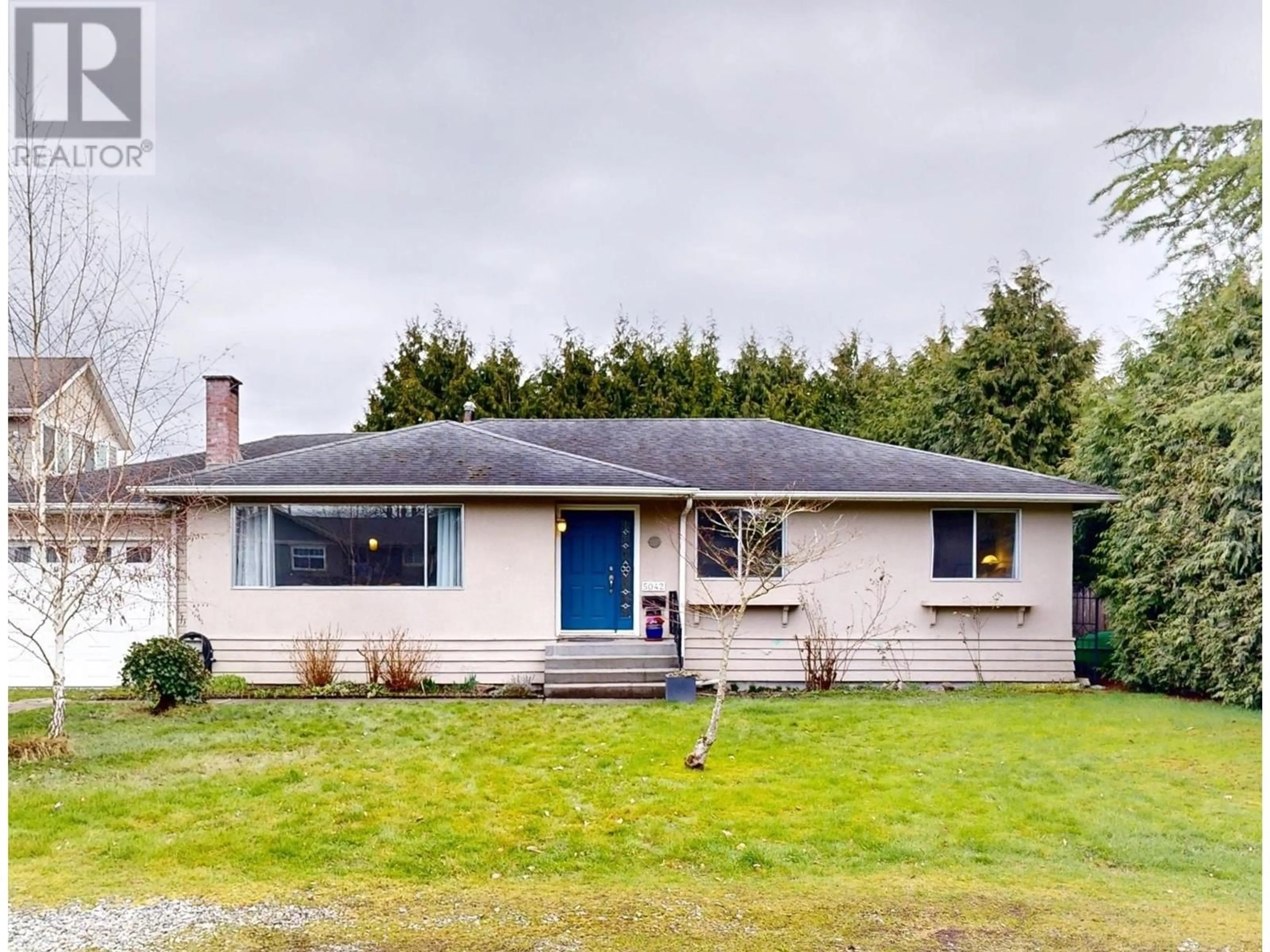 A pic from outside/outdoor area/front of a property/back of a property/a pic from drone, street for 5042 59 STREET, Delta British Columbia V4K3J7