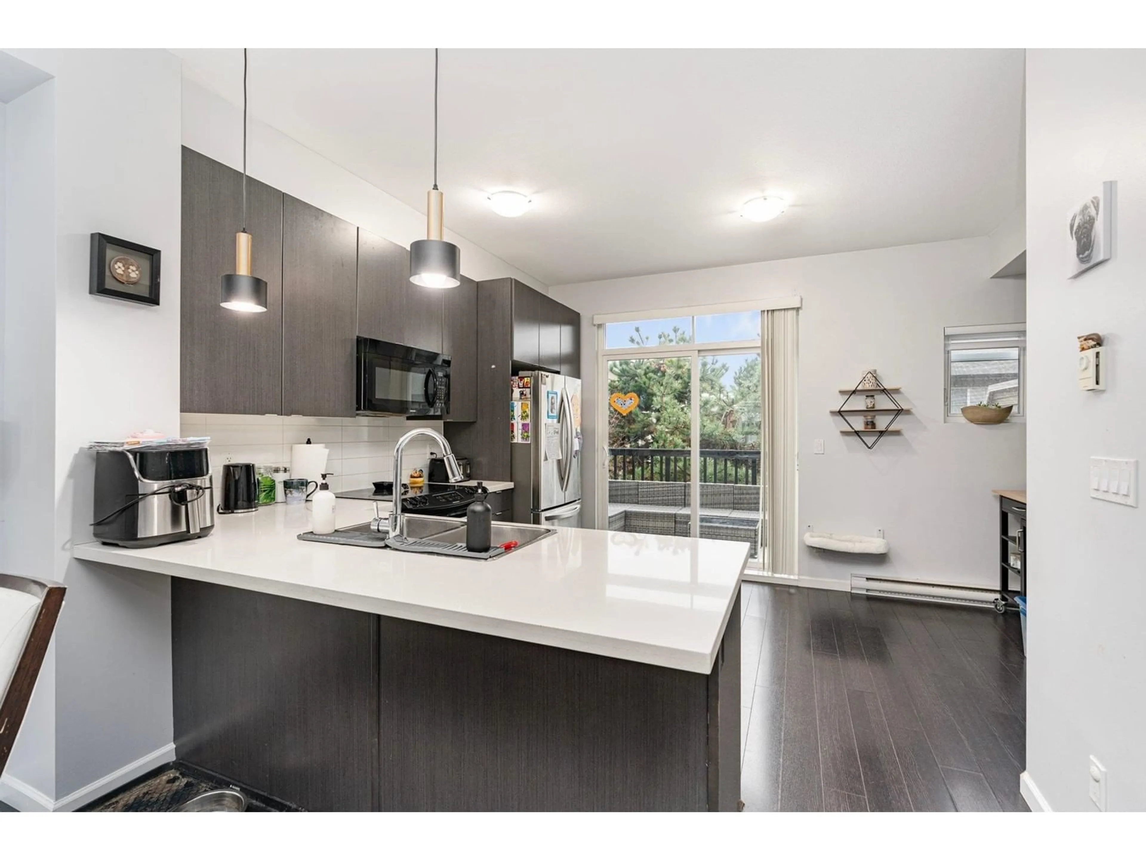 Open concept kitchen, unknown for 88 - 19505 68A, Surrey British Columbia V4N6K3