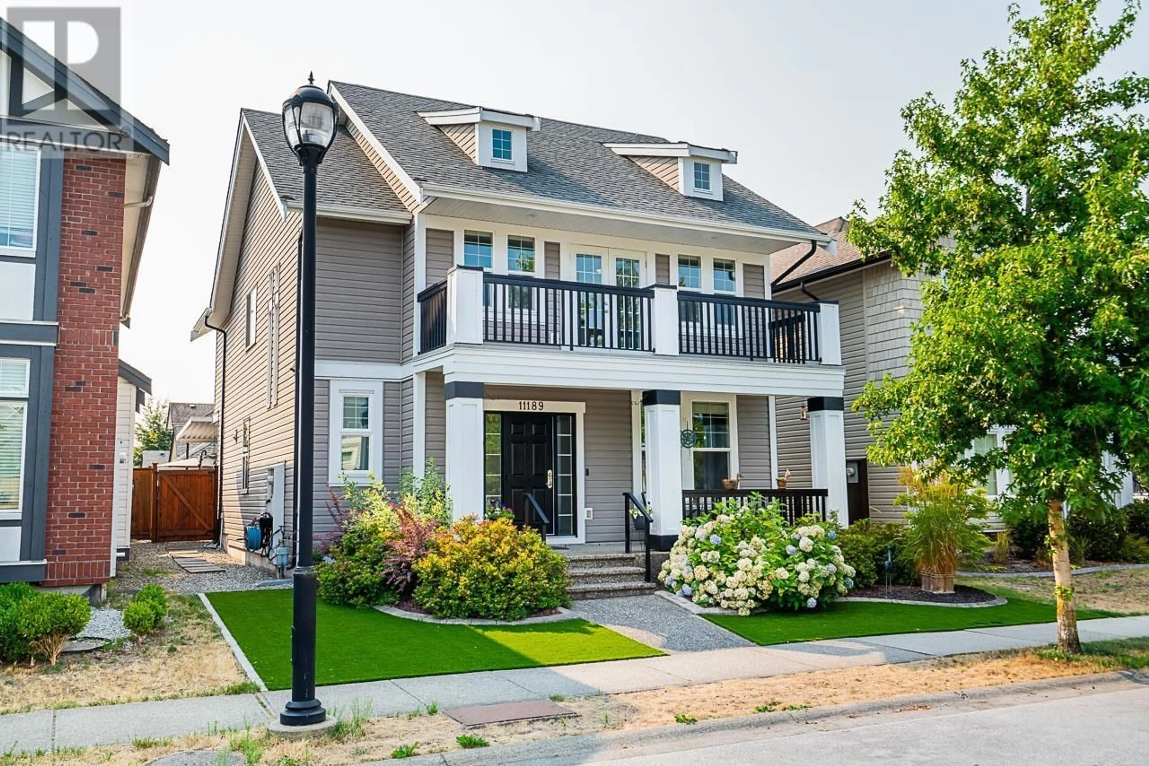 Home with vinyl exterior material, street for 11189 CARTER CLOSE, Pitt Meadows British Columbia V3Y0B4