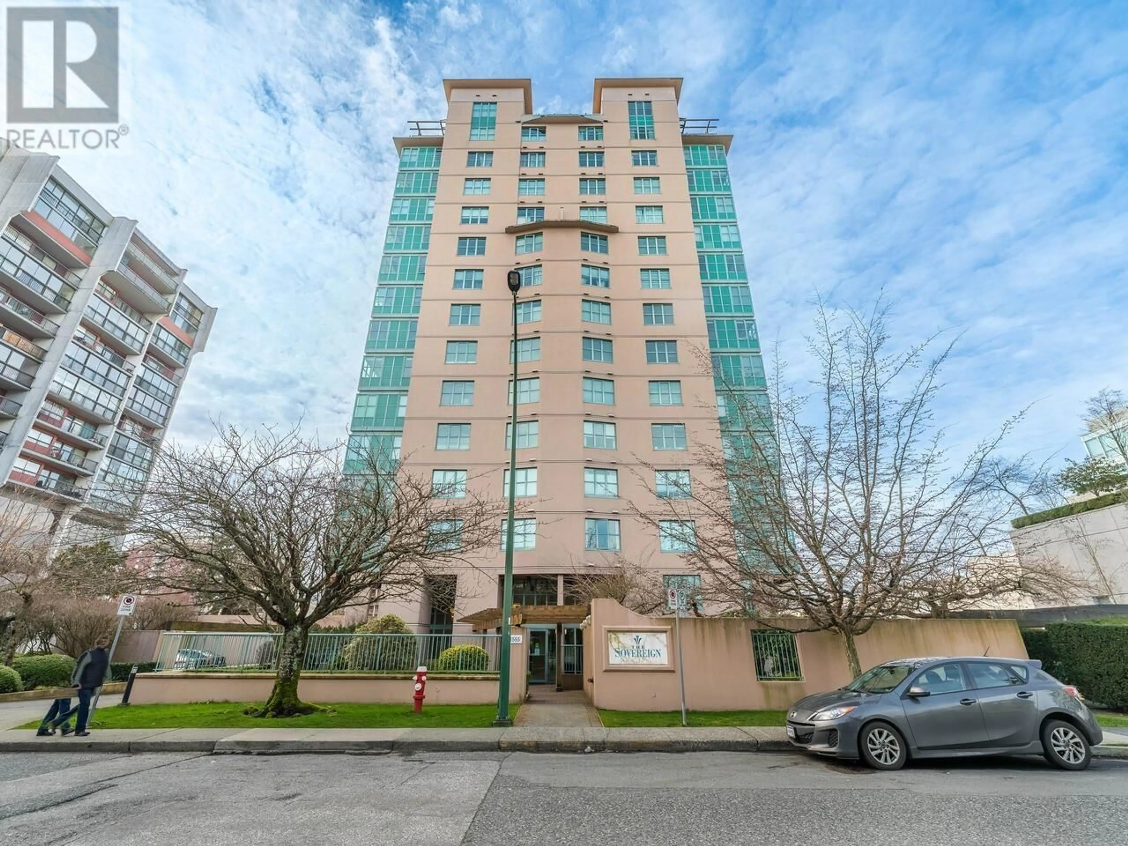 Indoor foyer for 1502 1555 EASTERN AVENUE, North Vancouver British Columbia V7L3G2