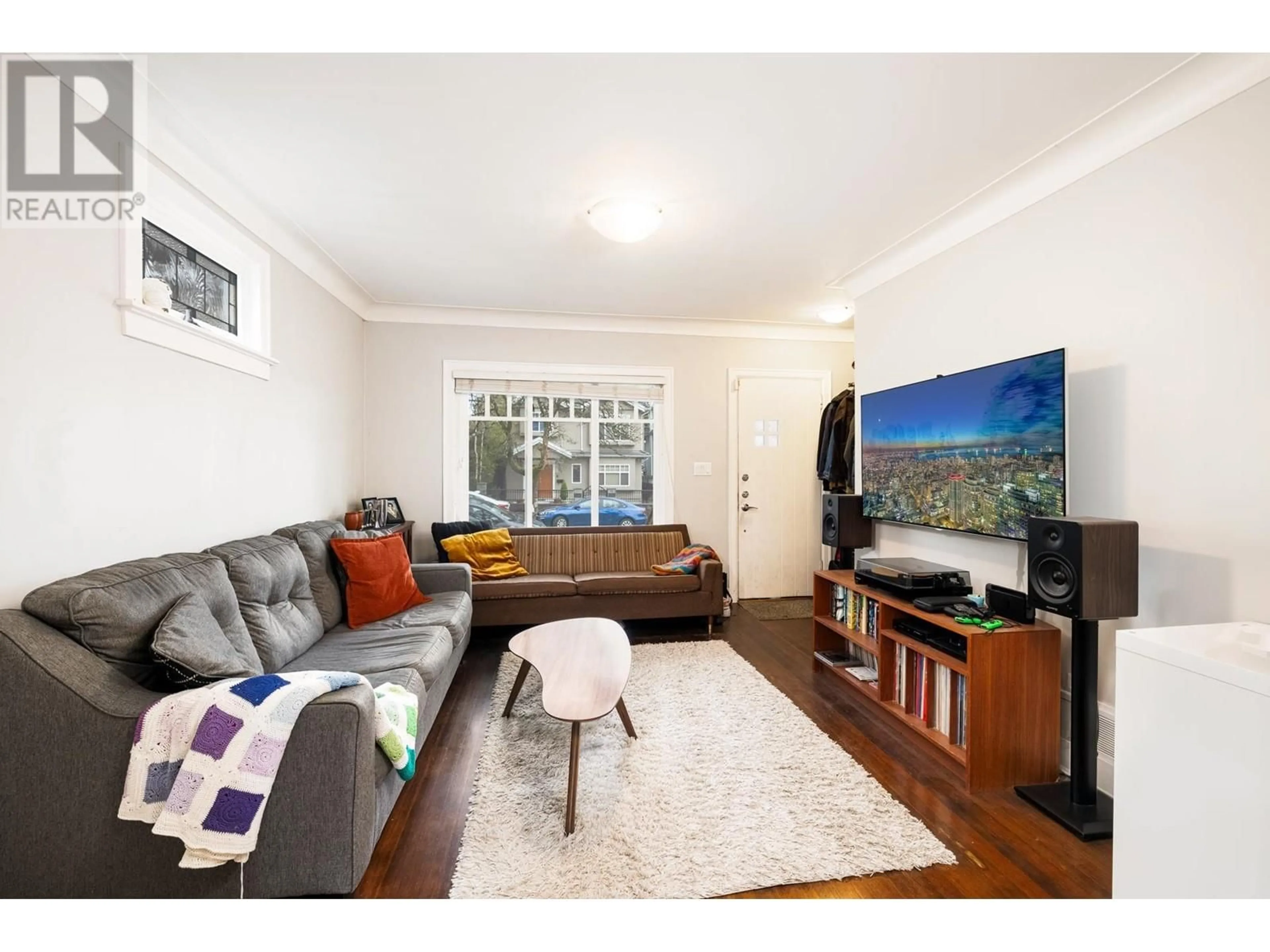 Living room with furniture, wood/laminate floor for 5287 SOMERVILLE STREET, Vancouver British Columbia V5W3H3