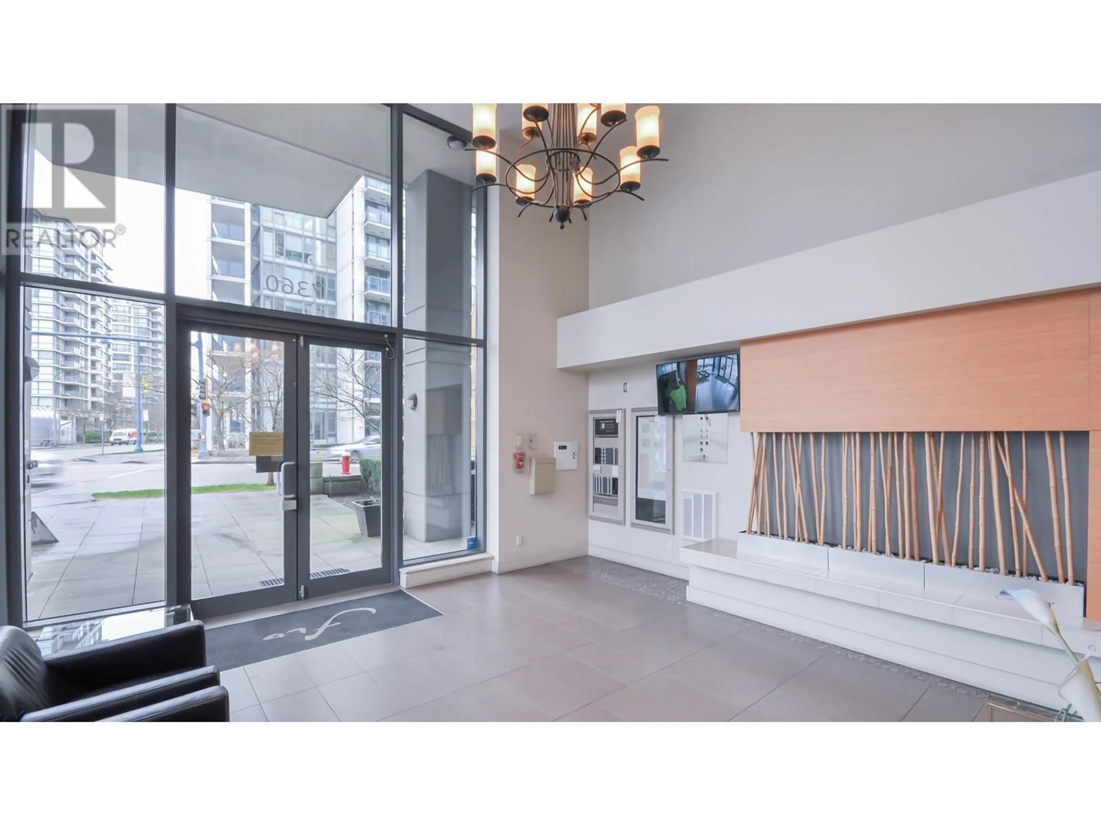 Indoor foyer for 801 - 7360 ELMBRIDGE WAY, Richmond British Columbia V6X0A5