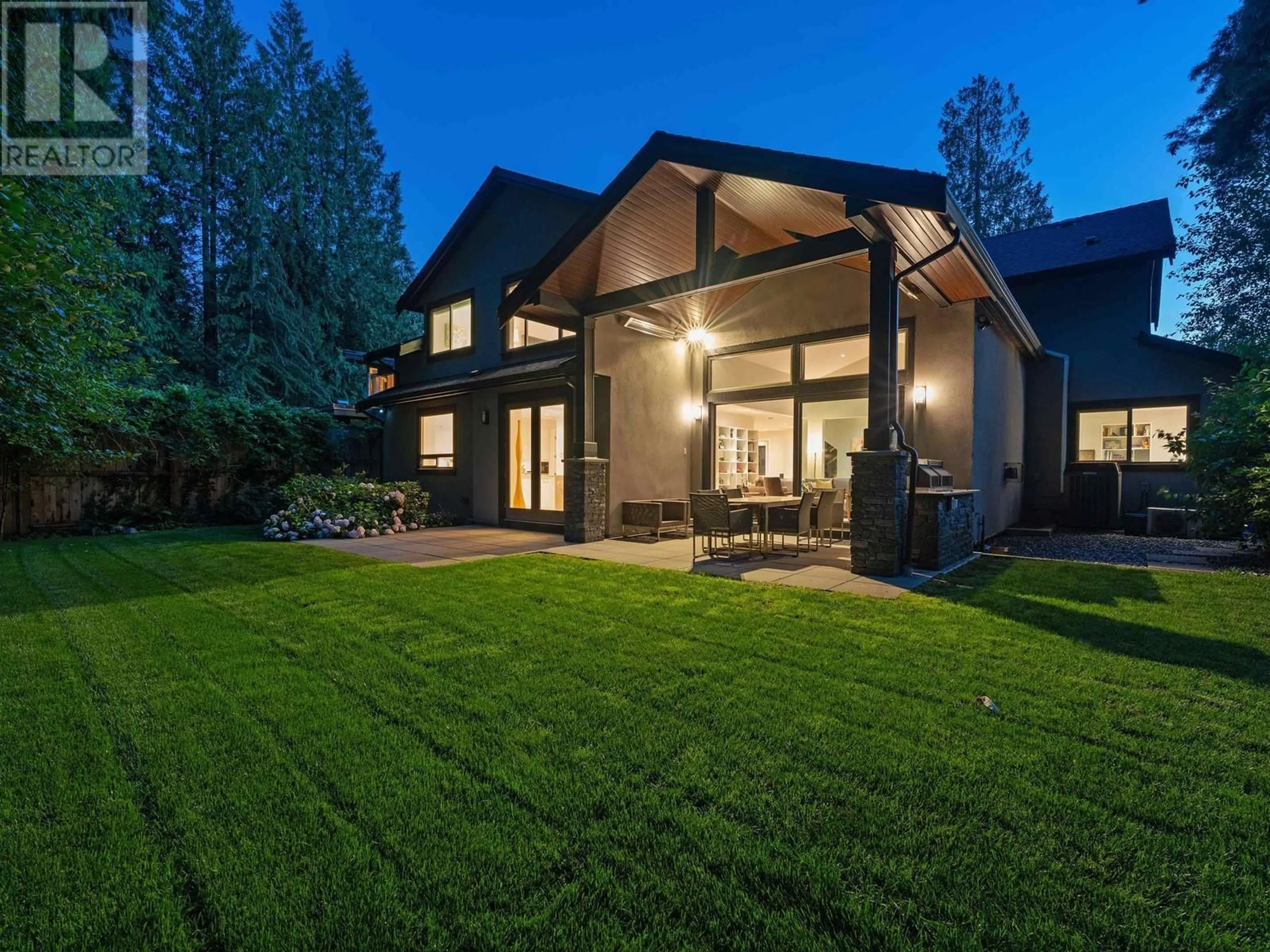 Unknown for 4062 VIRGINIA CRESCENT, North Vancouver British Columbia V7R3Z1