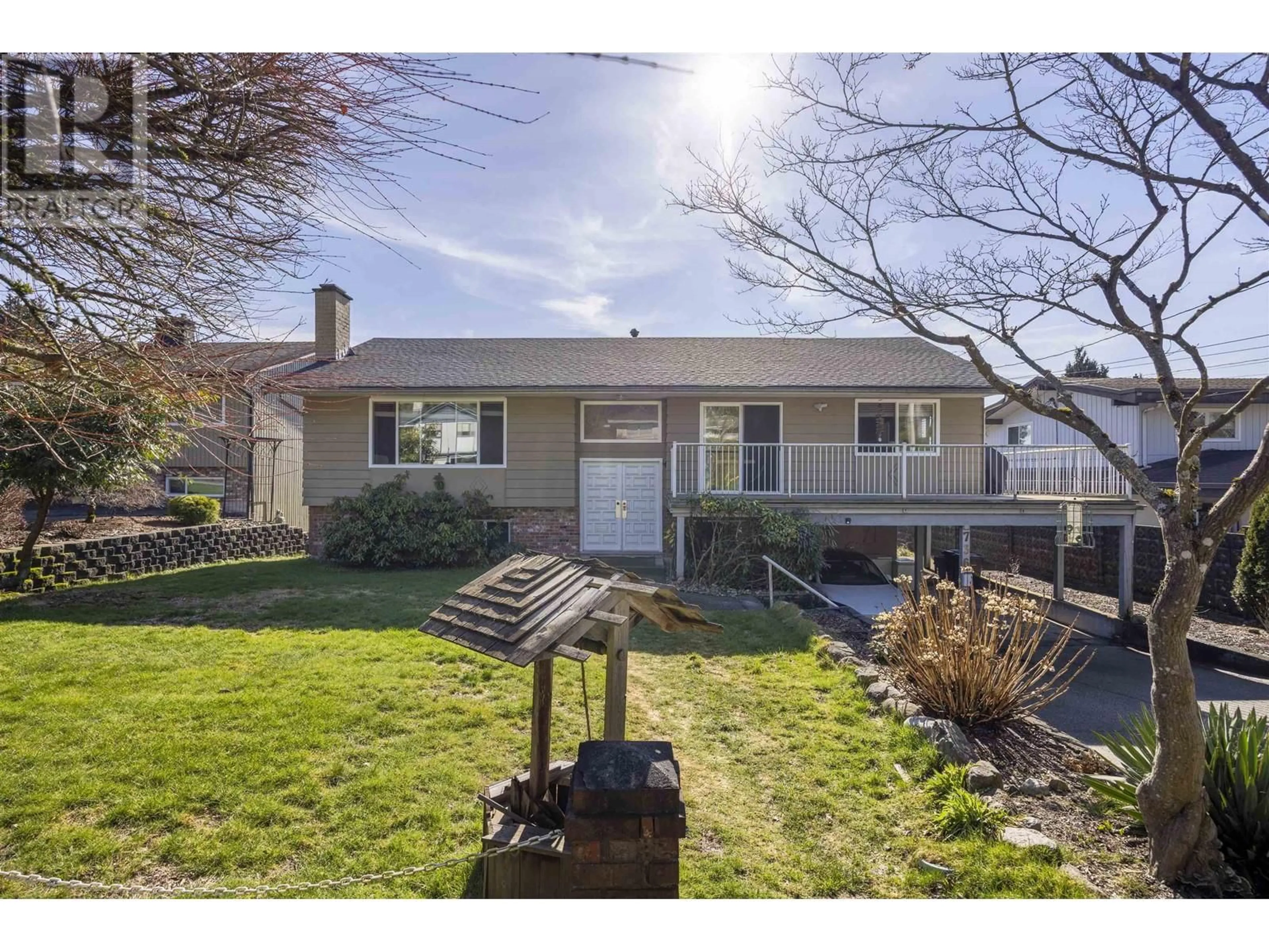 Unknown for 736 SYDNEY AVENUE, Coquitlam British Columbia V3K3K2