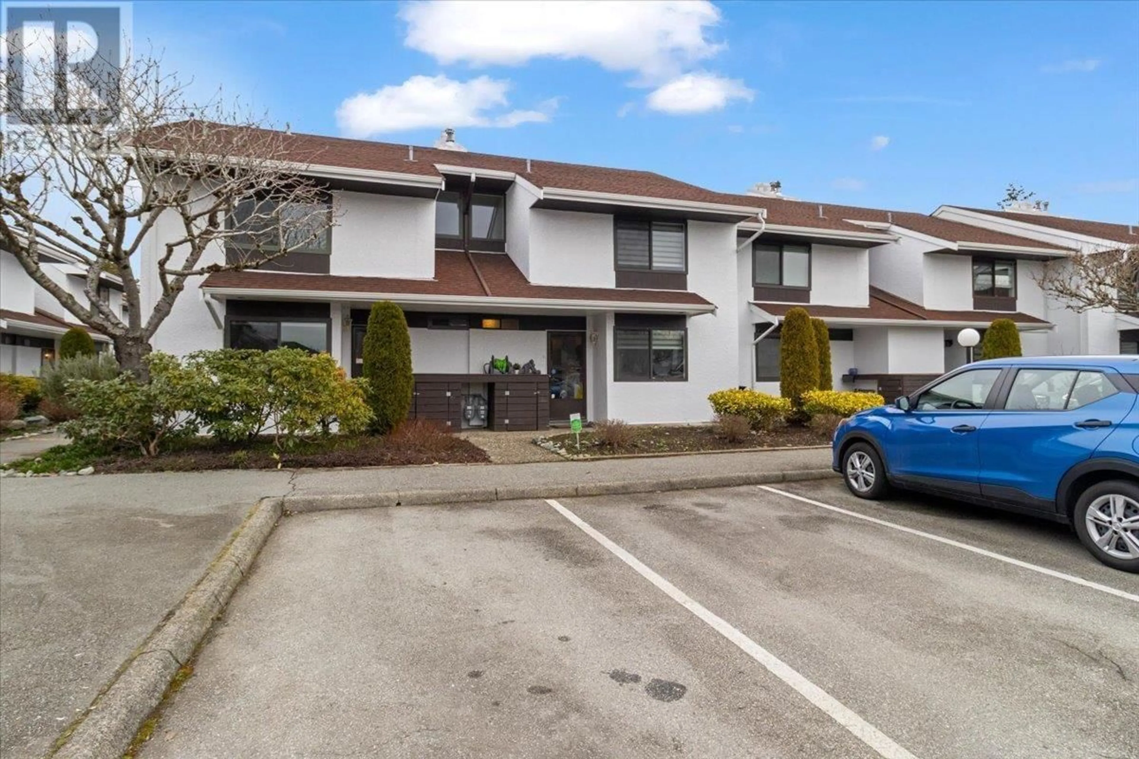 A pic from outside/outdoor area/front of a property/back of a property/a pic from drone, street for 526 9651 GLENDOWER DRIVE, Richmond British Columbia V7A2Y6