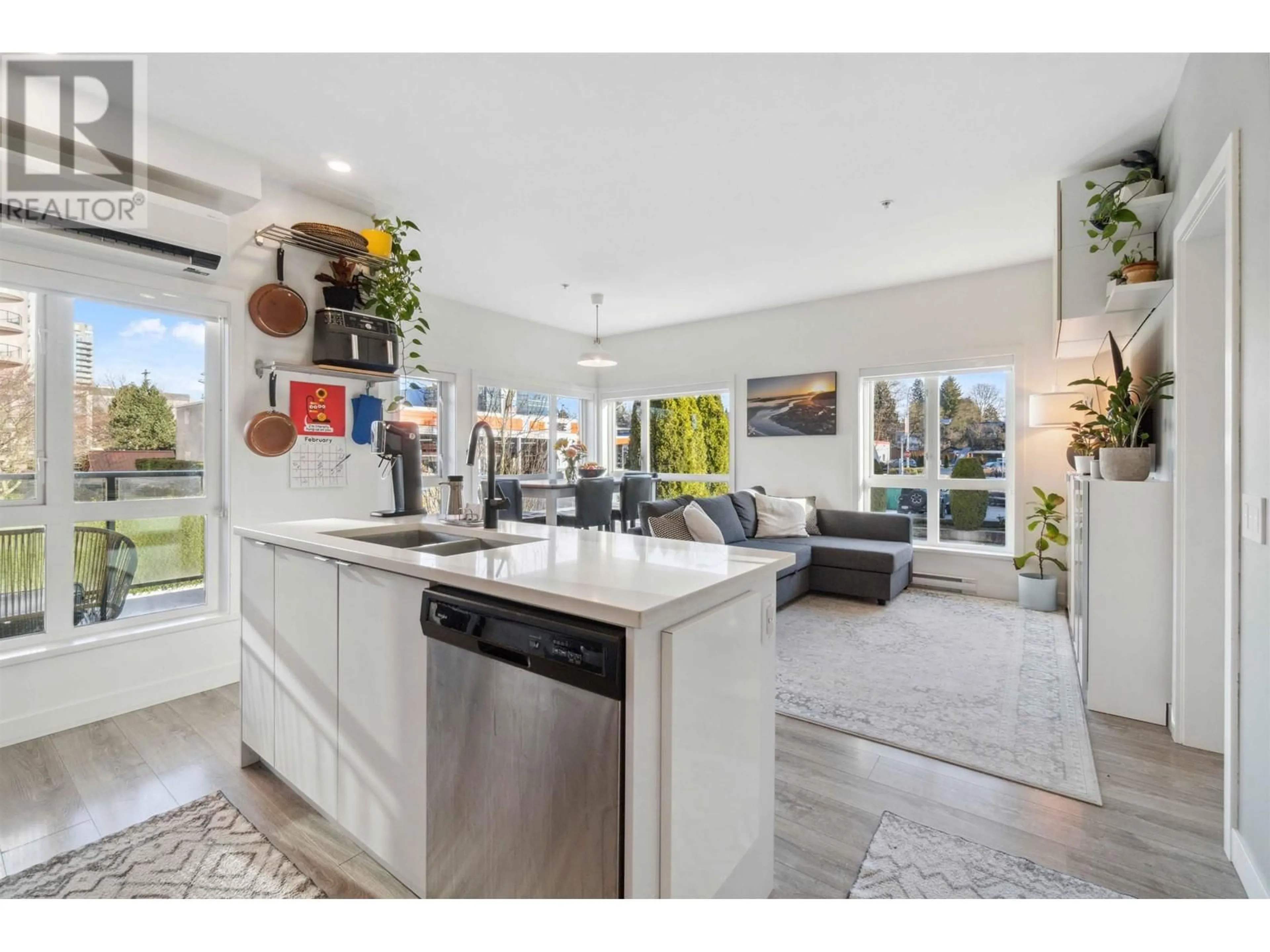 Open concept kitchen, unknown for 201 - 610 BRANTFORD STREET, New Westminster British Columbia V3M1W7