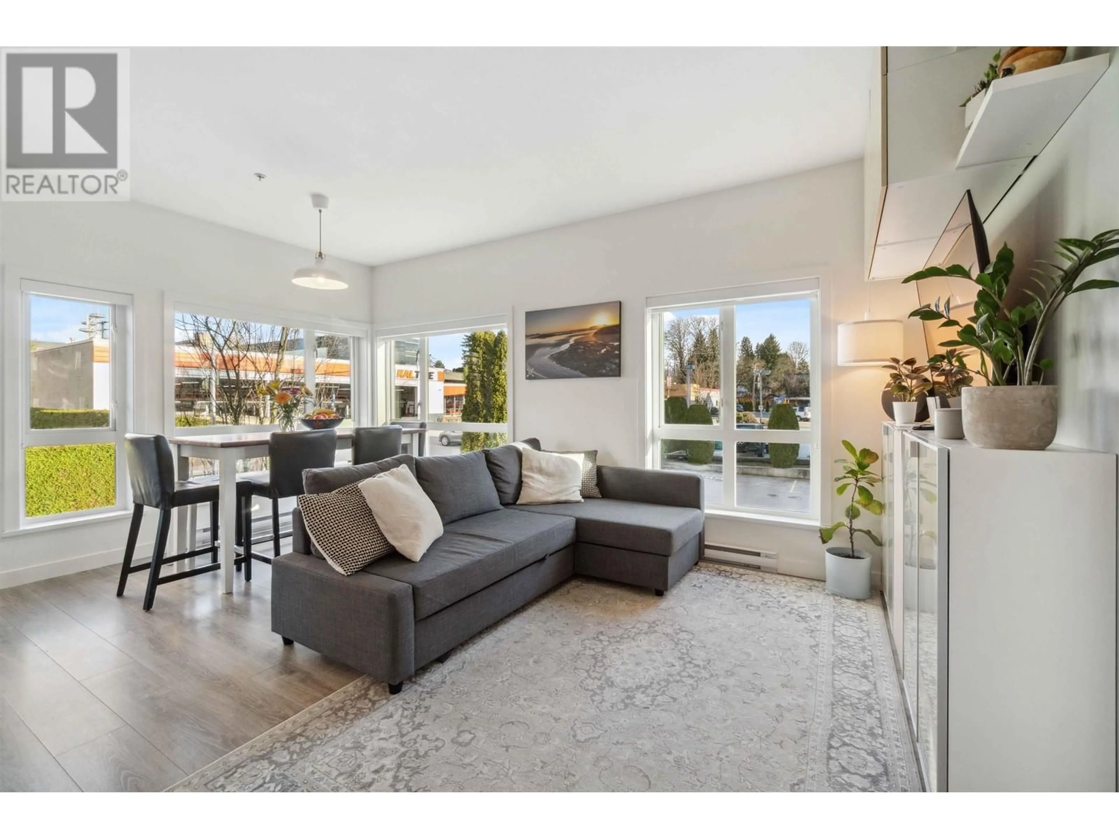 Living room with furniture, unknown for 201 - 610 BRANTFORD STREET, New Westminster British Columbia V3M1W7