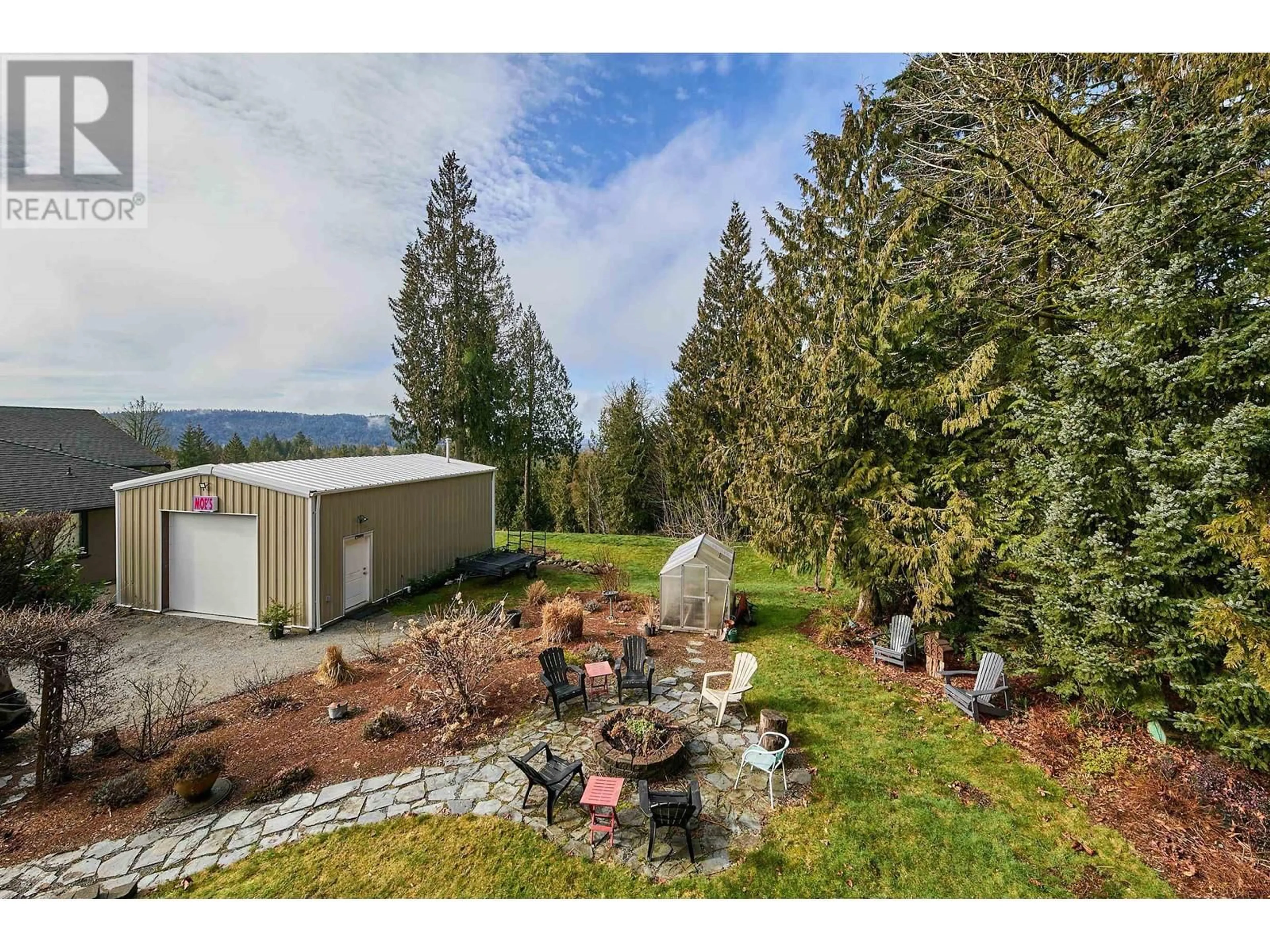 A pic from outside/outdoor area/front of a property/back of a property/a pic from drone, water/lake/river/ocean view for 12171 270 STREET, Maple Ridge British Columbia V2W1X4