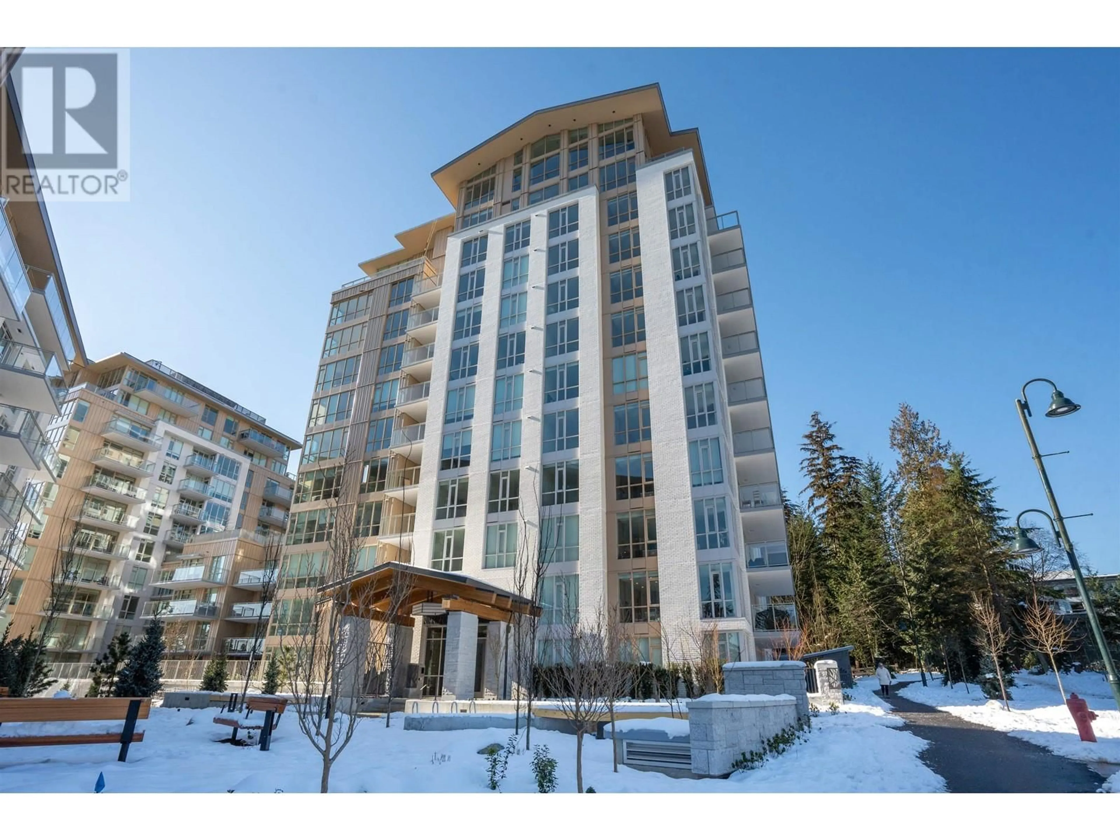 Indoor foyer for 1202 2375 EMERY COURT, North Vancouver British Columbia V7J0E9