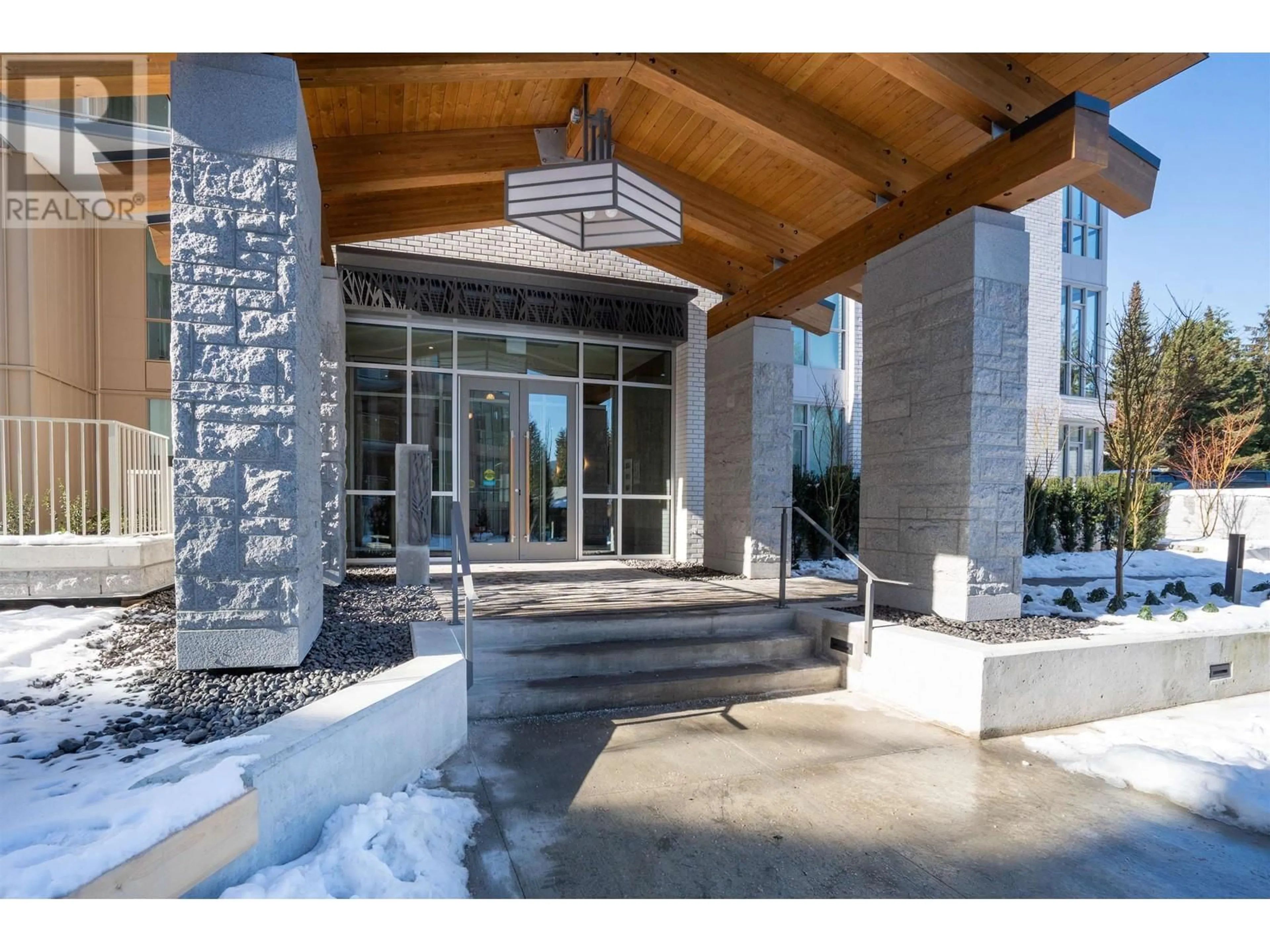 Indoor foyer for 1202 2375 EMERY COURT, North Vancouver British Columbia V7J0E9