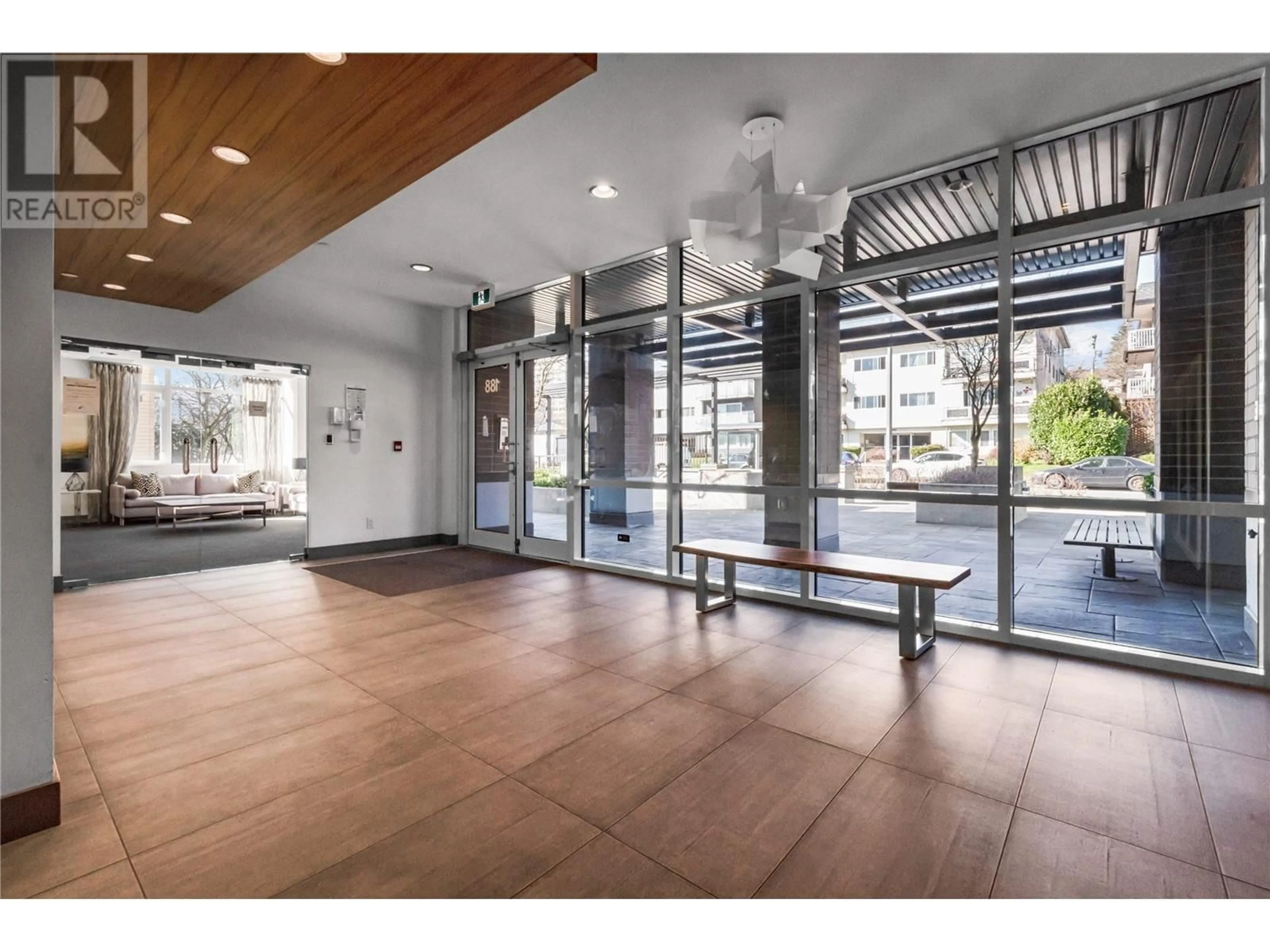 Indoor foyer for 1306 - 188 AGNES STREET, New Westminster British Columbia V3L0H6