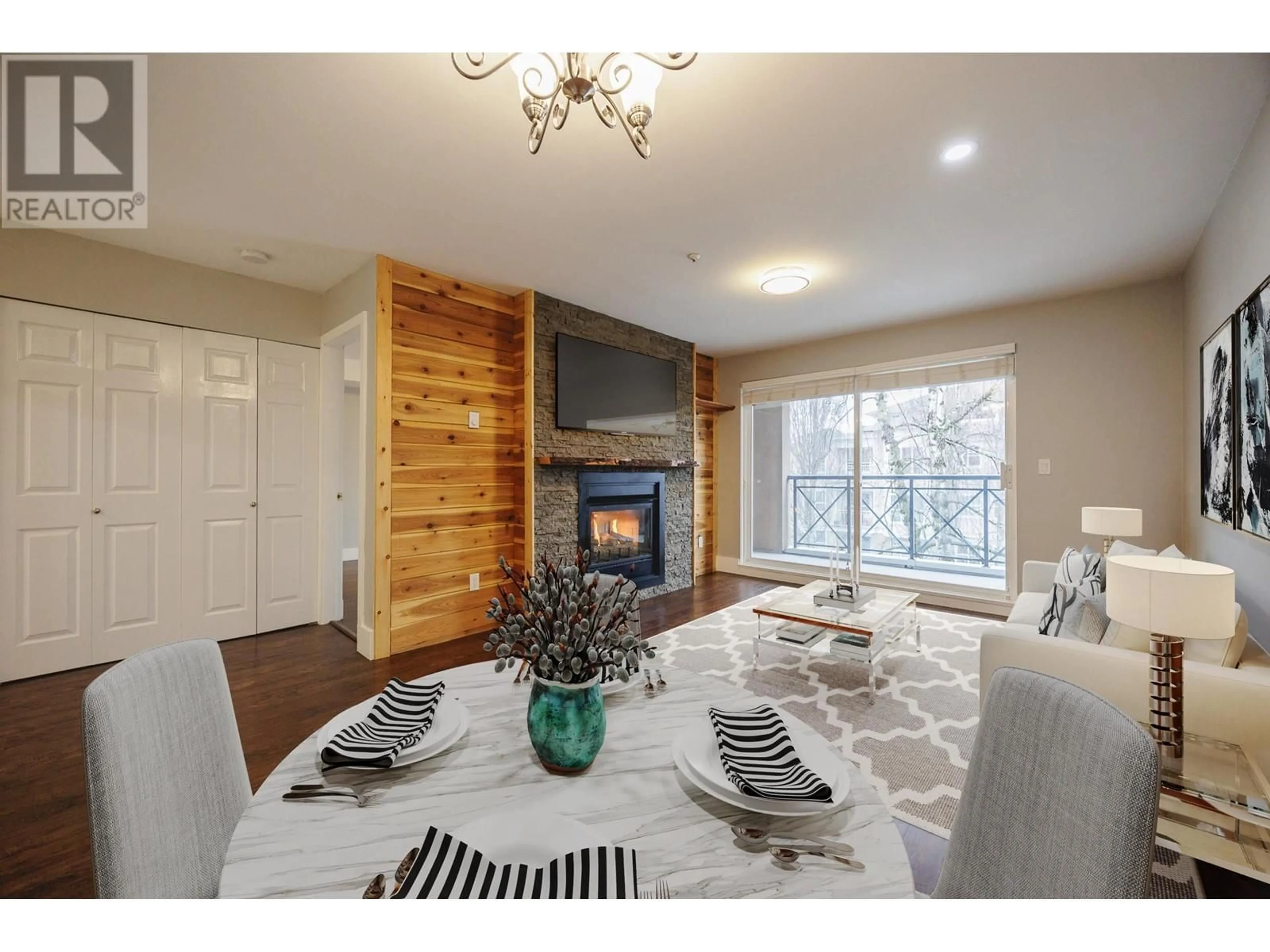 Dining room, wood/laminate floor for 305 - 2435 WELCHER AVENUE, Port Coquitlam British Columbia V3C1X8