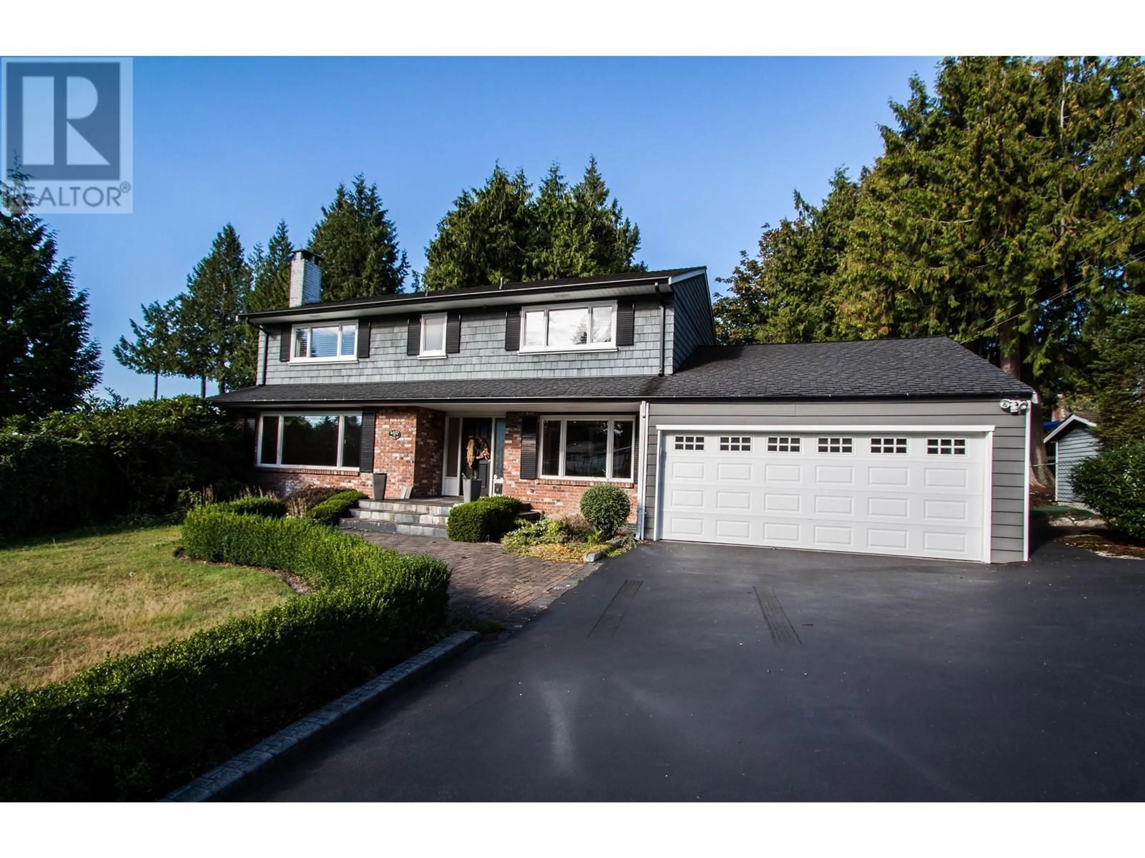 Home with vinyl exterior material, street for 4032 RIPPLE ROAD, West Vancouver British Columbia V7V3K9