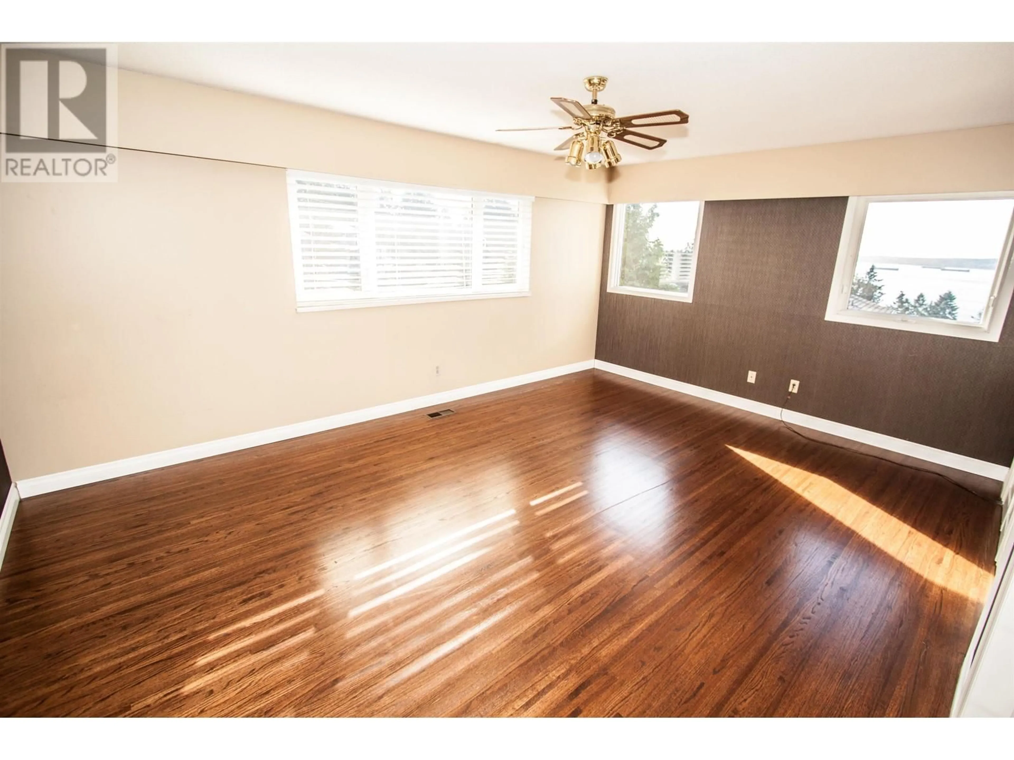 A pic of a room for 4032 RIPPLE ROAD, West Vancouver British Columbia V7V3K9