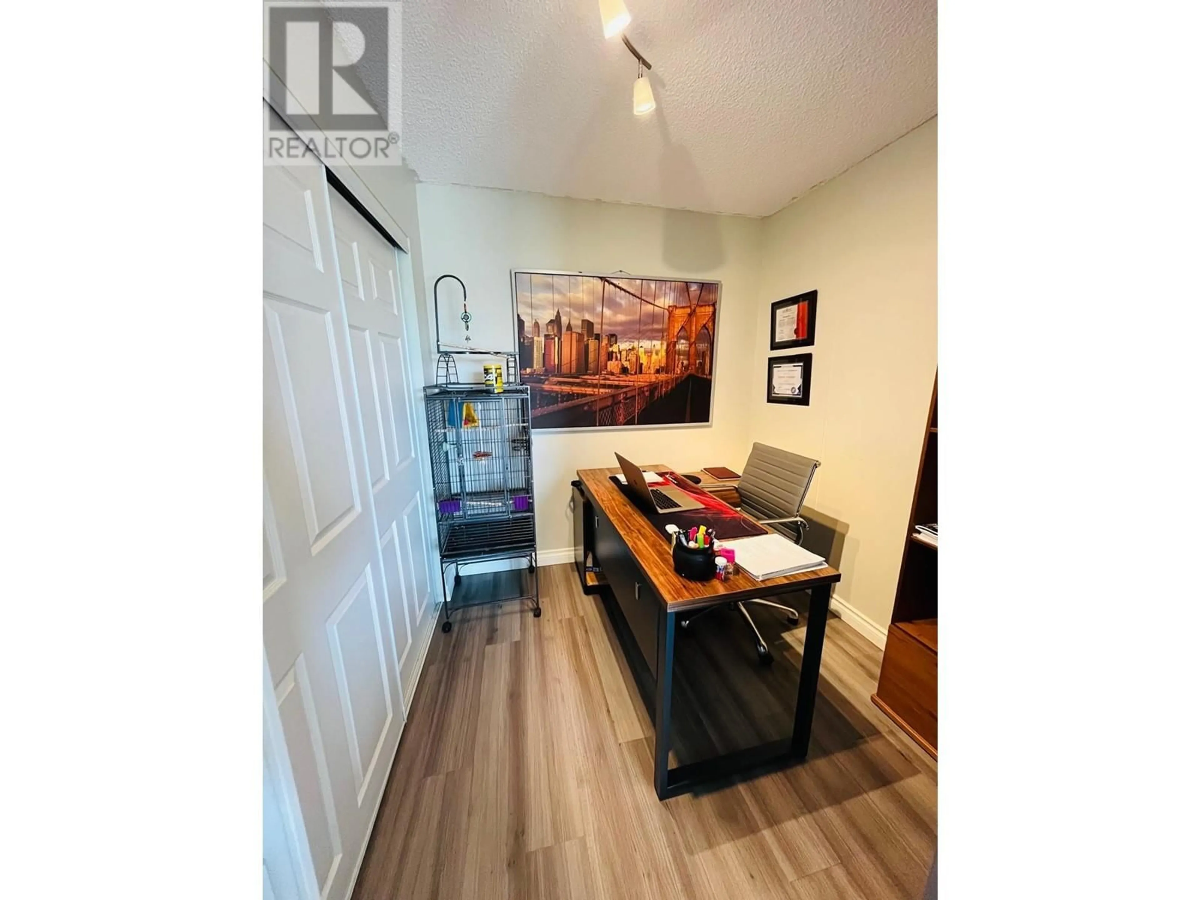 Unknown for 905 - 9595 ERICKSON DRIVE, Burnaby British Columbia V3J7N9