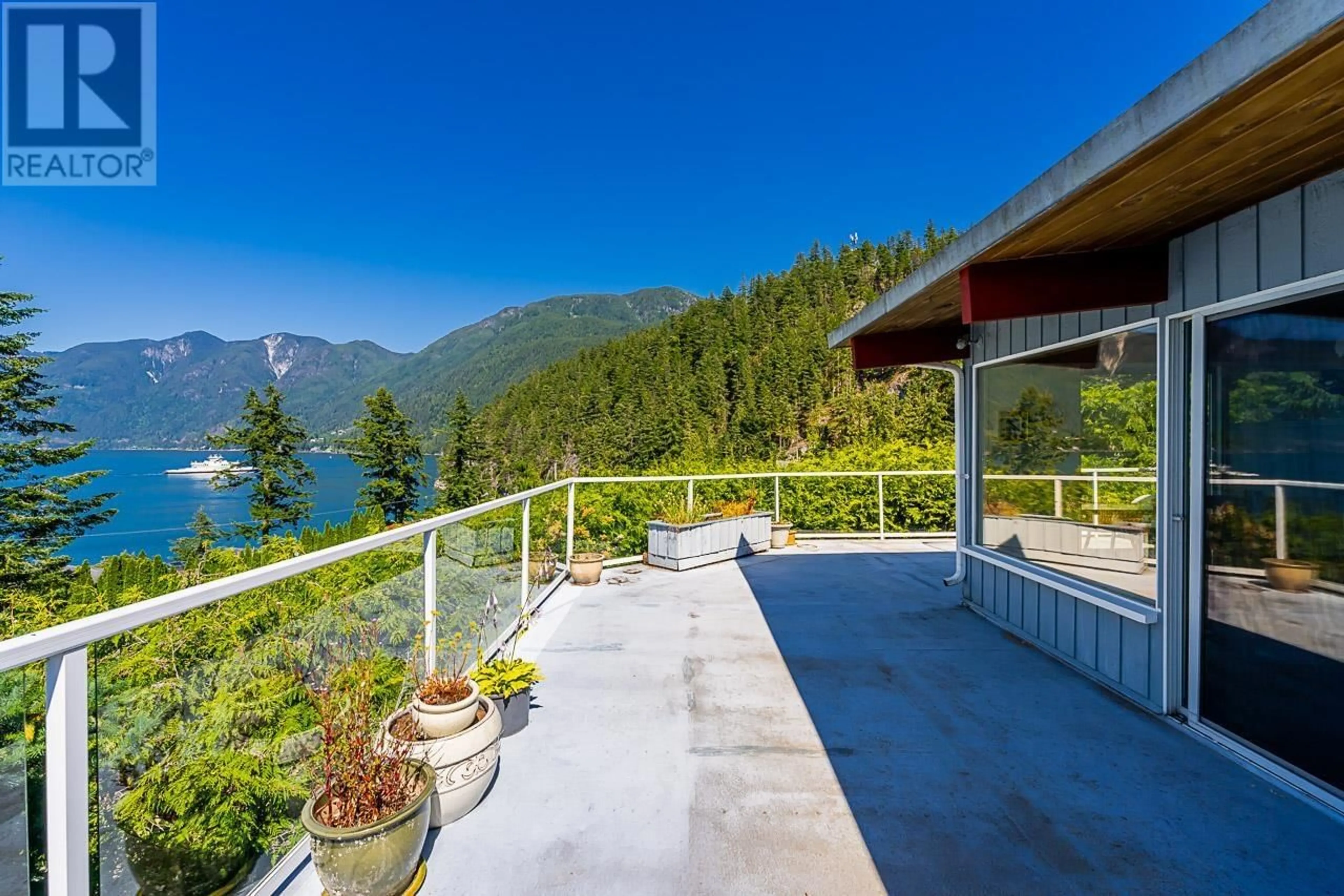 Patio, water/lake/river/ocean view for 6935 HYCROFT ROAD, West Vancouver British Columbia V7W2K6