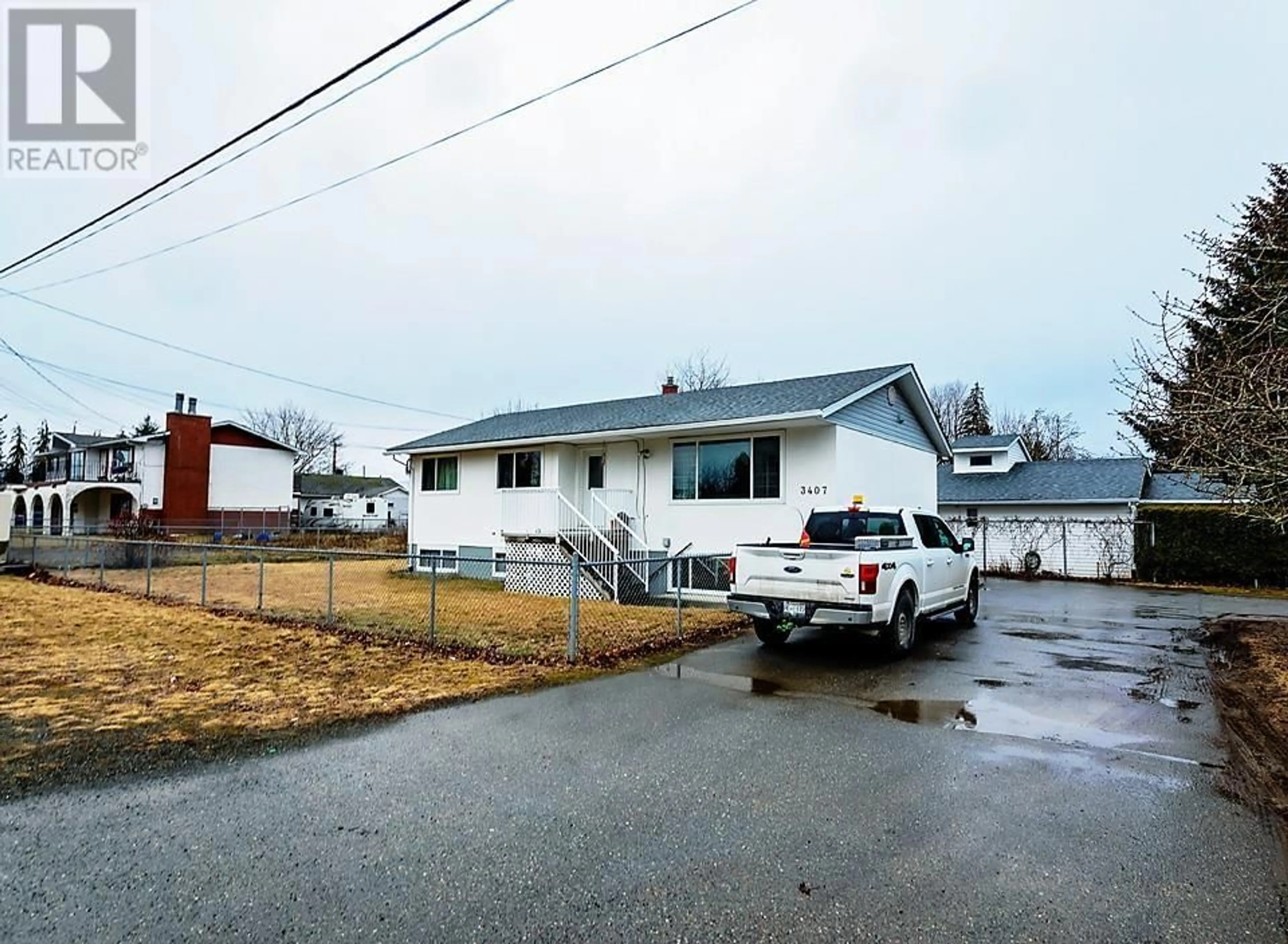 A pic from outside/outdoor area/front of a property/back of a property/a pic from drone, street for 3407 SPARKS STREET, Terrace British Columbia V8G2V1