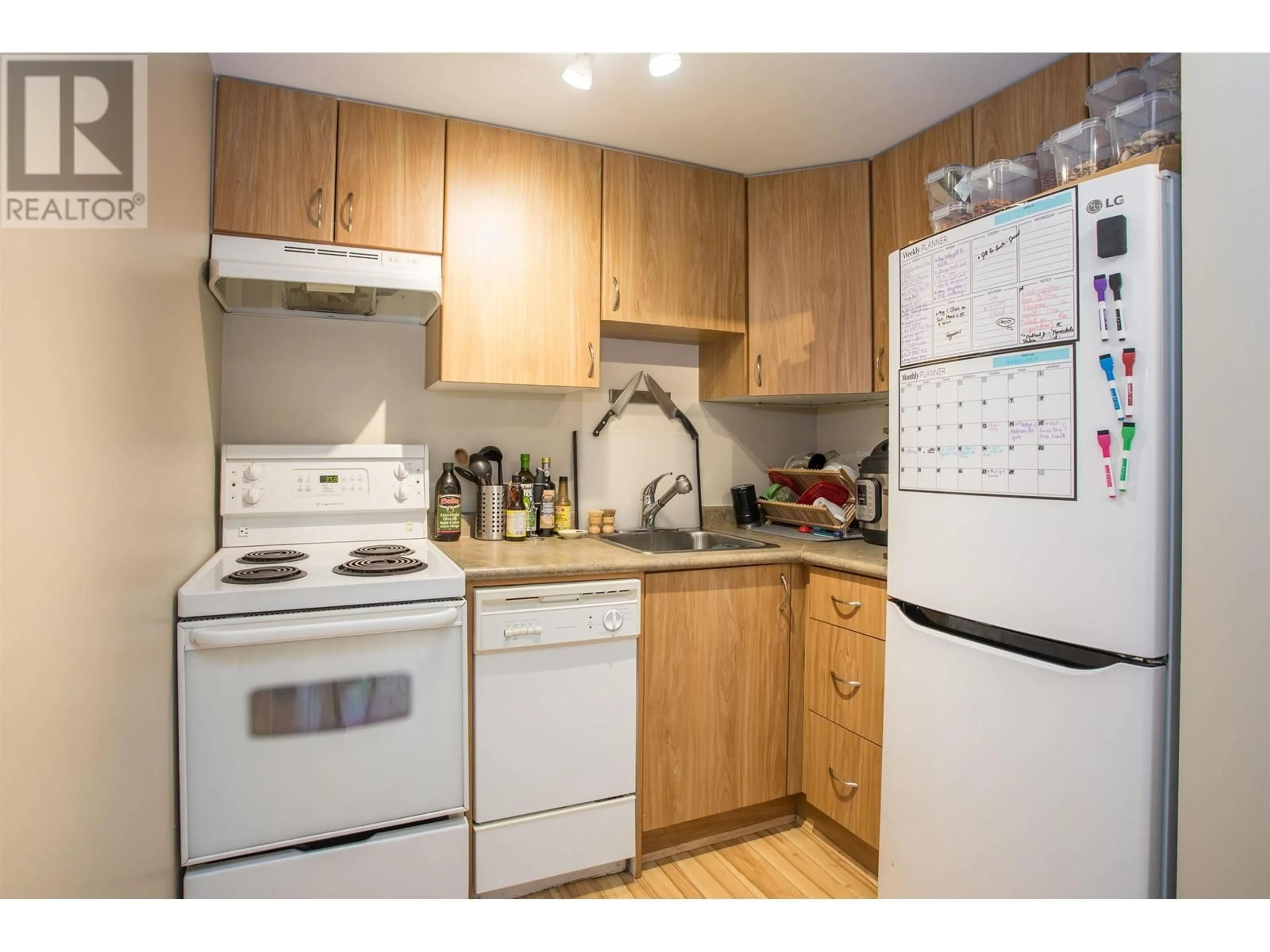 Standard kitchen, wood/laminate floor for 106 - 2330 MAPLE STREET, Vancouver British Columbia V6J3T6