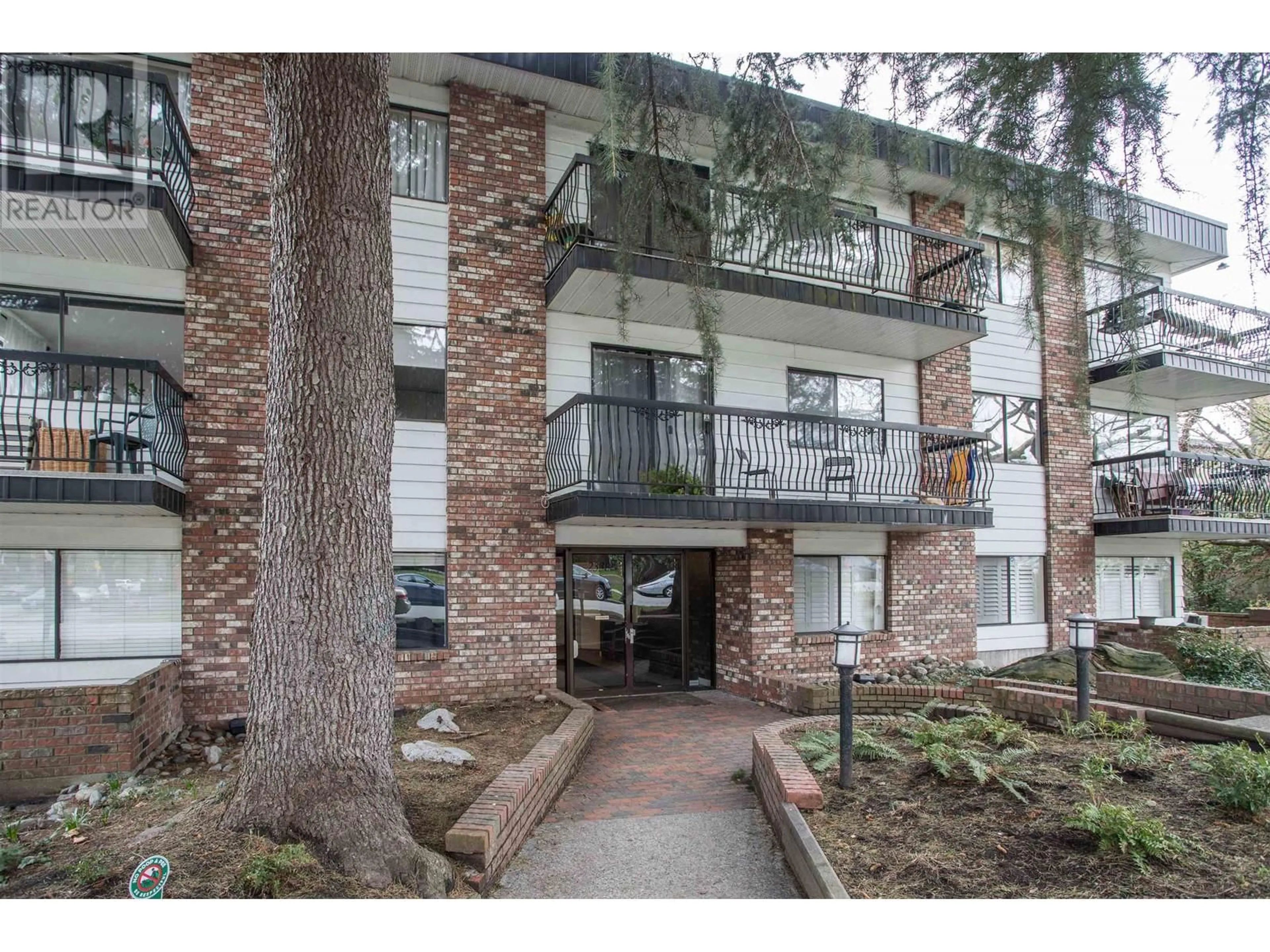 Unknown for 106 2330 MAPLE STREET, Vancouver British Columbia V6J3T6