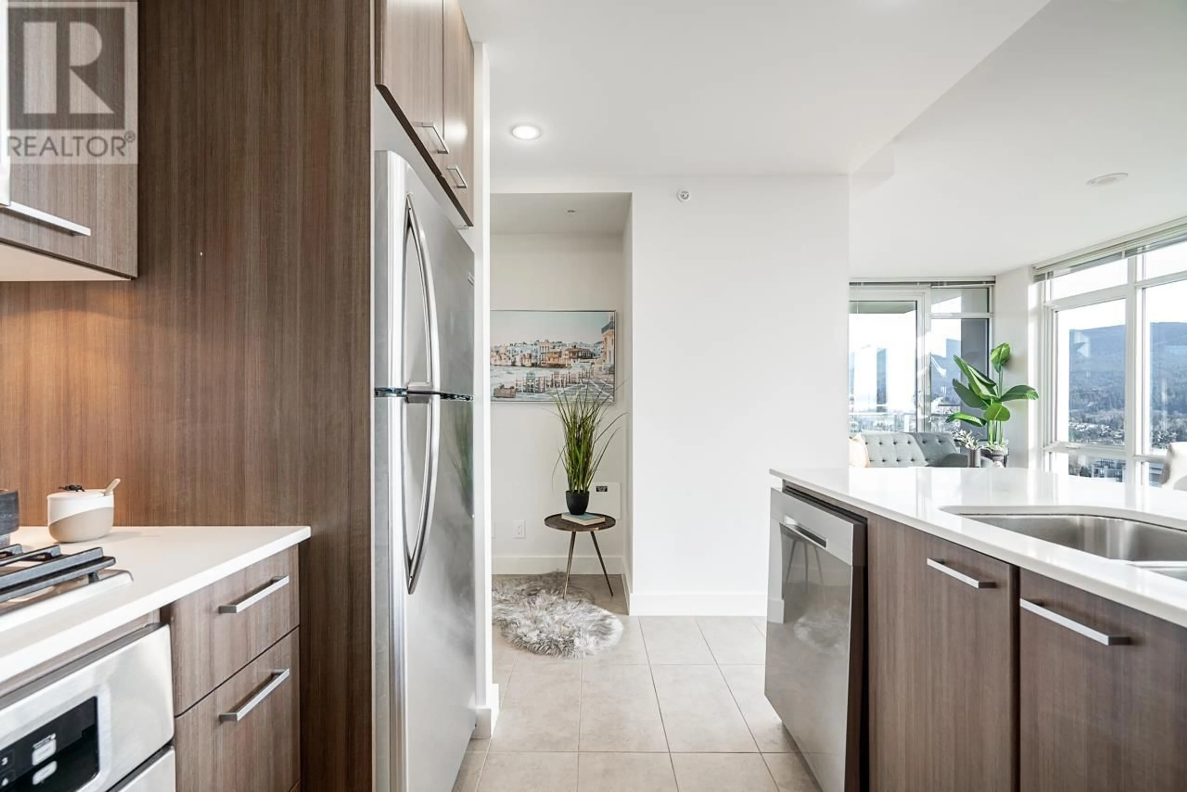 Contemporary kitchen, ceramic/tile floor for 4002 2955 ATLANTIC AVENUE, Coquitlam British Columbia V3B0H9