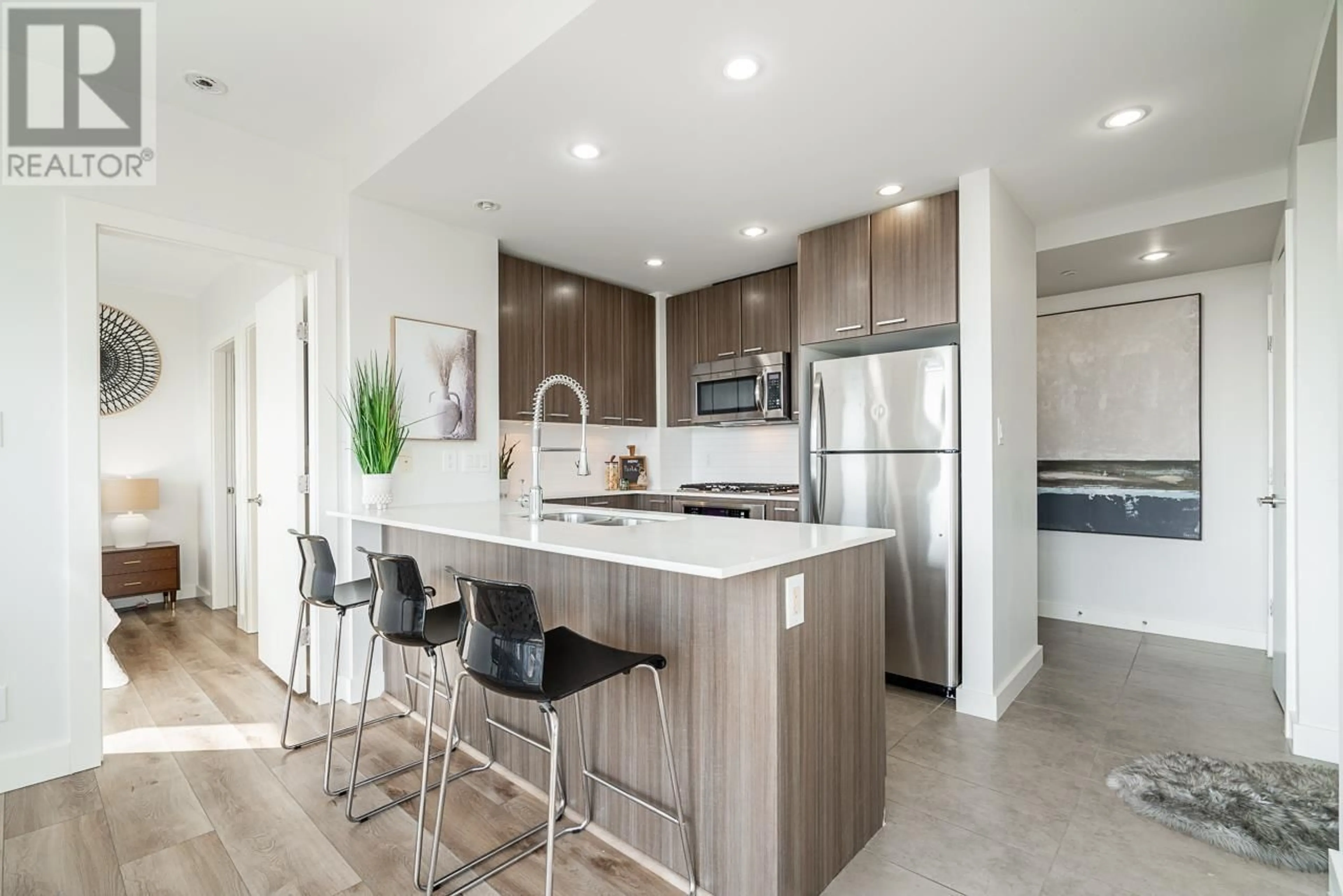 Open concept kitchen, unknown for 4002 2955 ATLANTIC AVENUE, Coquitlam British Columbia V3B0H9