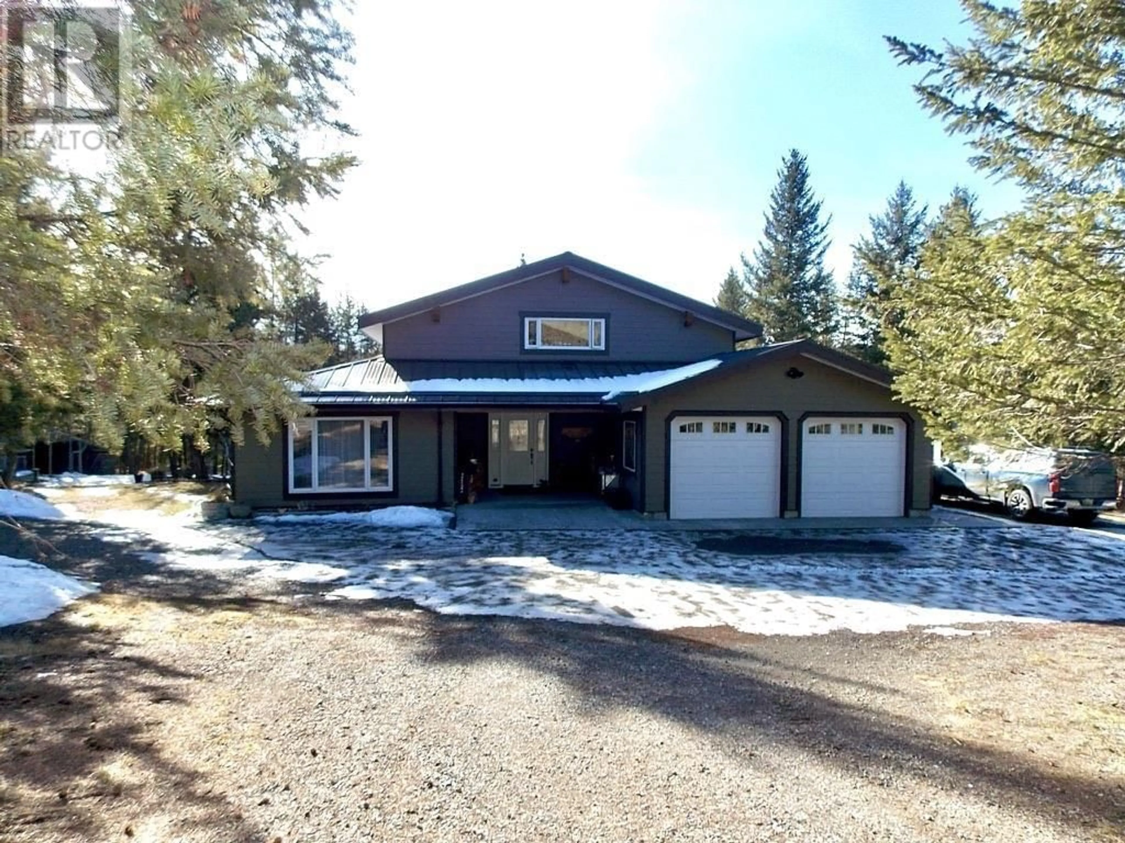 A pic from outside/outdoor area/front of a property/back of a property/a pic from drone, street for 3630 PARK PLACE, Lac La Hache British Columbia V0K1T1
