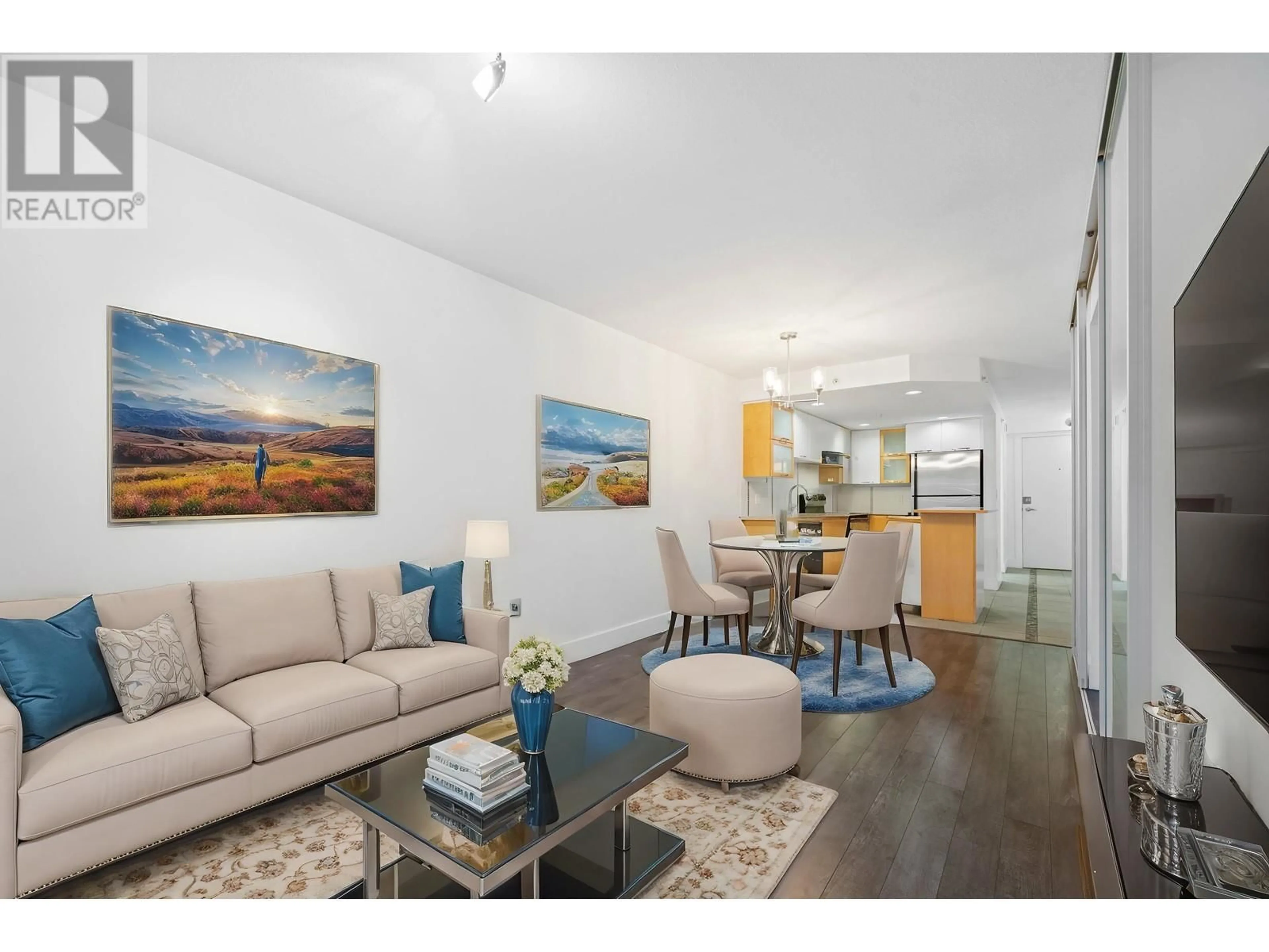 Living room with furniture, wood/laminate floor for 102 2137 W 10TH AVENUE, Vancouver British Columbia V6K4W4