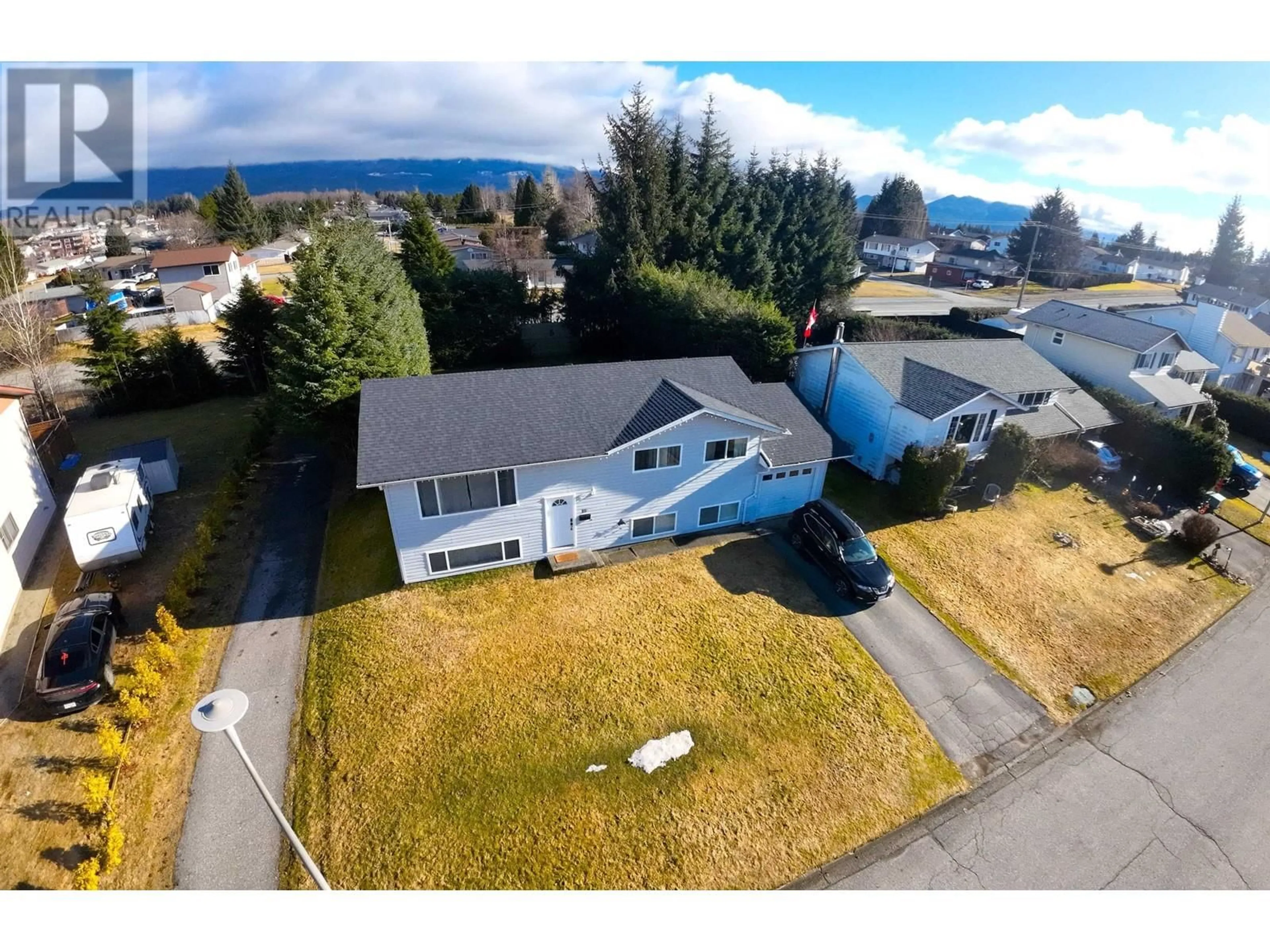 A pic from outside/outdoor area/front of a property/back of a property/a pic from drone, water/lake/river/ocean view for 15 ANGLE STREET, Kitimat British Columbia V8C2M7