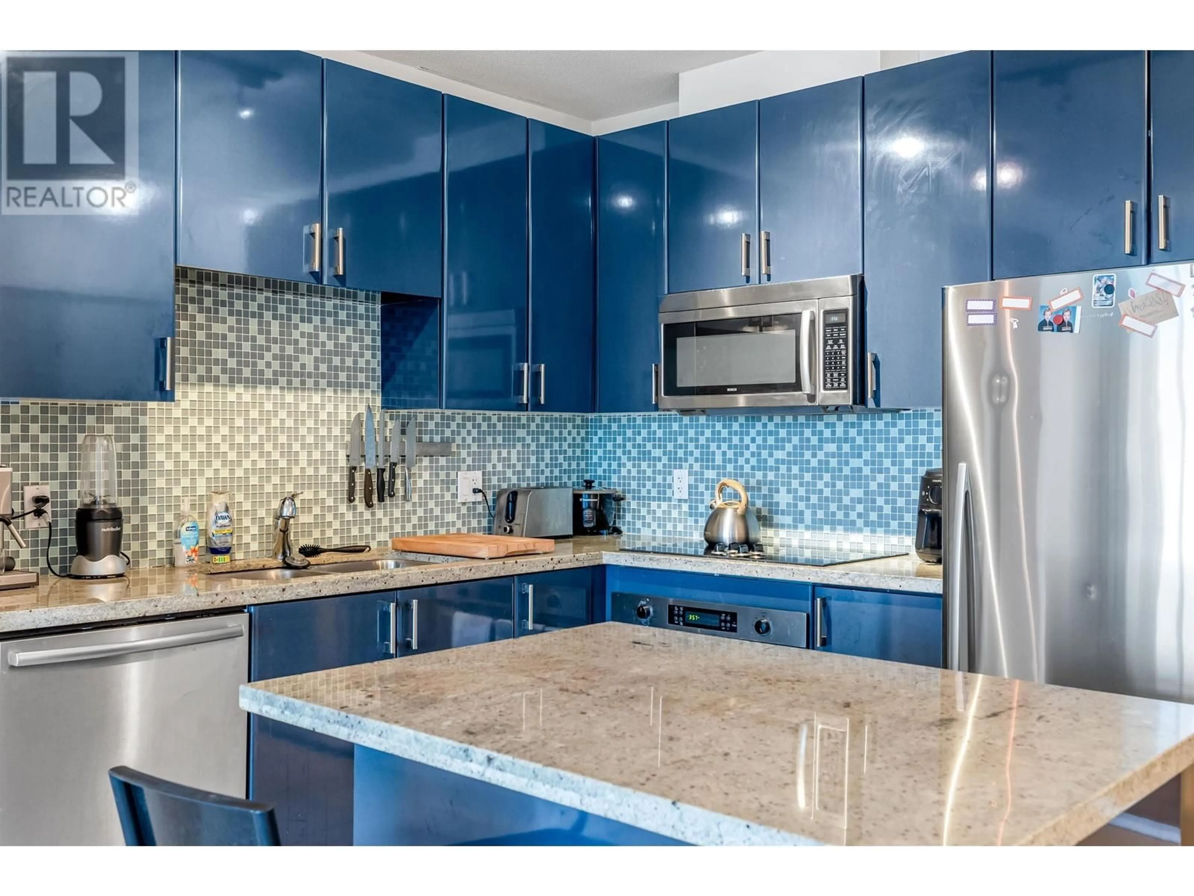 Contemporary kitchen, ceramic/tile floor for 2702 1188 W PENDER STREET, Vancouver British Columbia V6E0A2