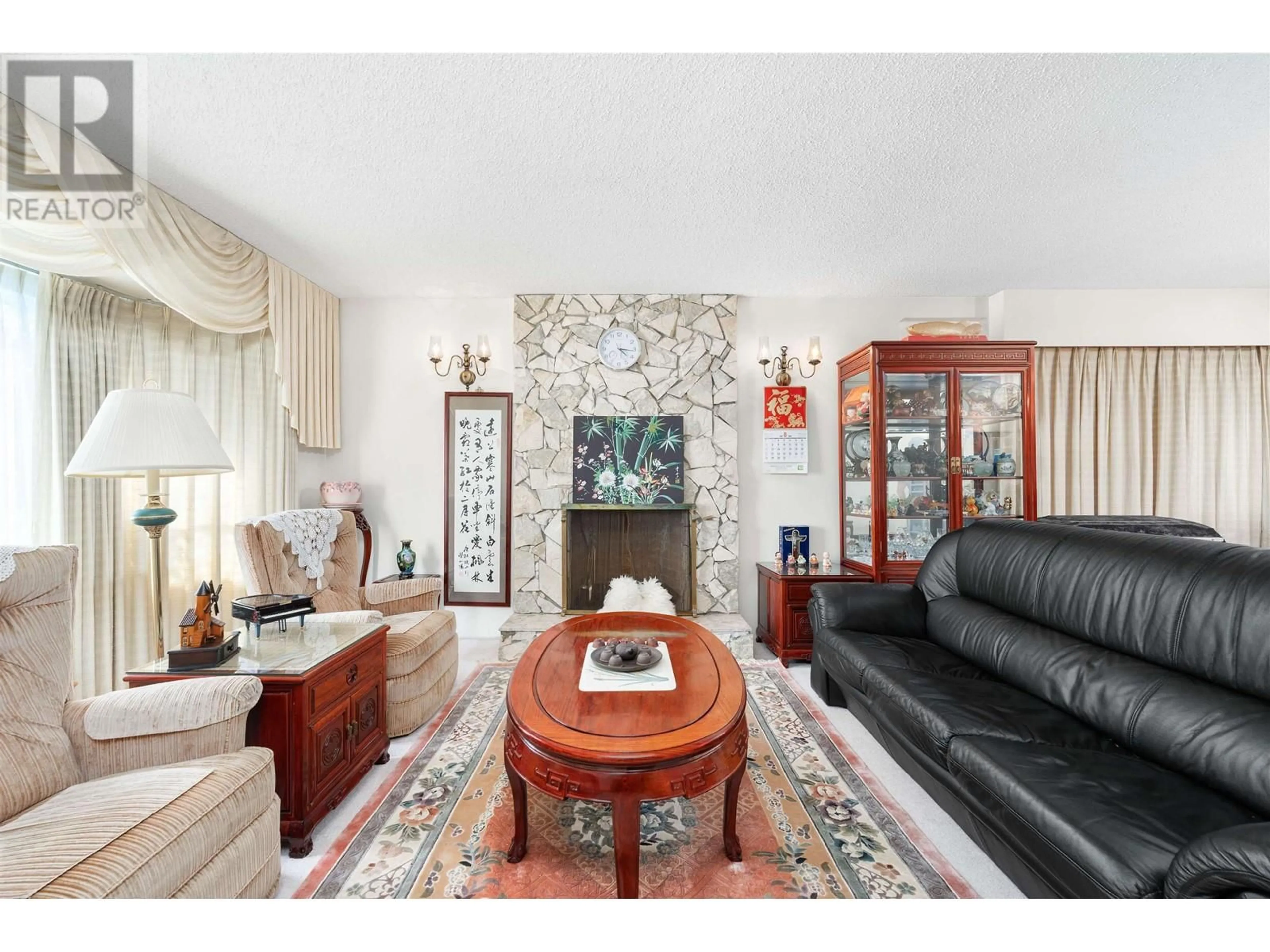 Living room with furniture, unknown for 9637 FRANCIS ROAD, Richmond British Columbia V6Y3A6