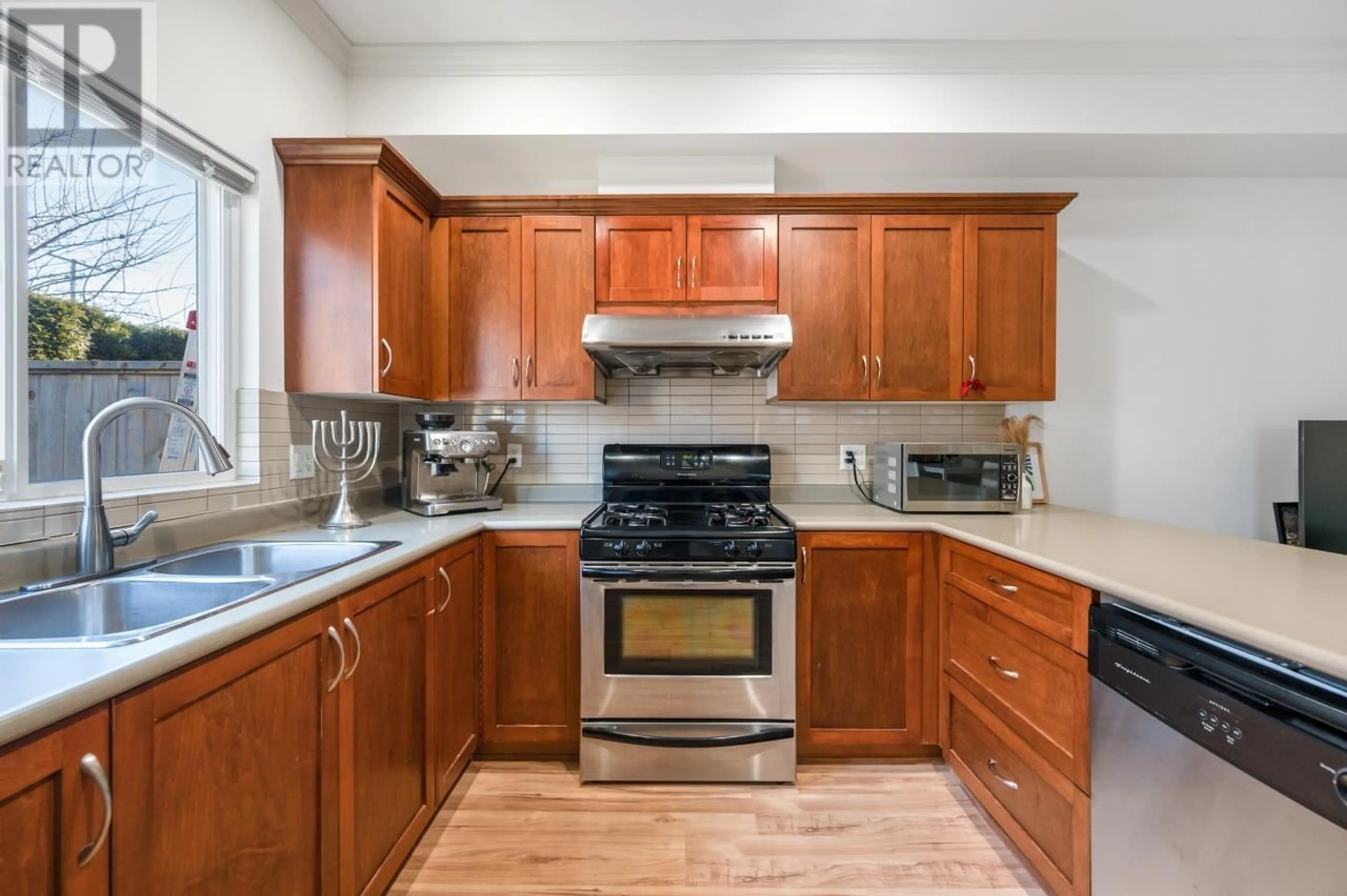 Standard kitchen, ceramic/tile floor for 2 8271 FRANCIS ROAD, Richmond British Columbia V6Y1A5